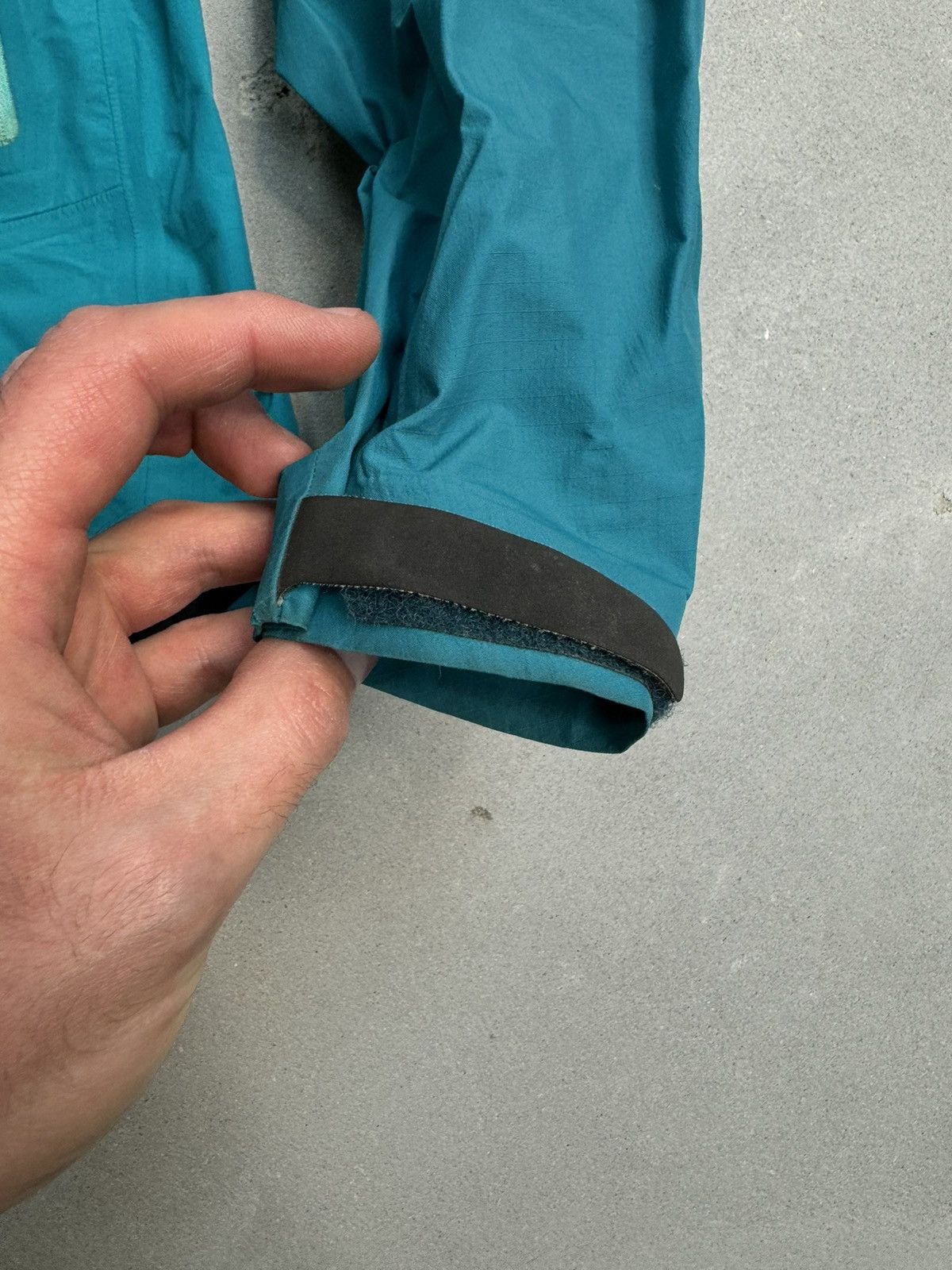 Arc'teryx Vintage Arc’teryx Paclite Shell Jacket Size XS / US 0-2 / IT 36-38 - 5 Thumbnail