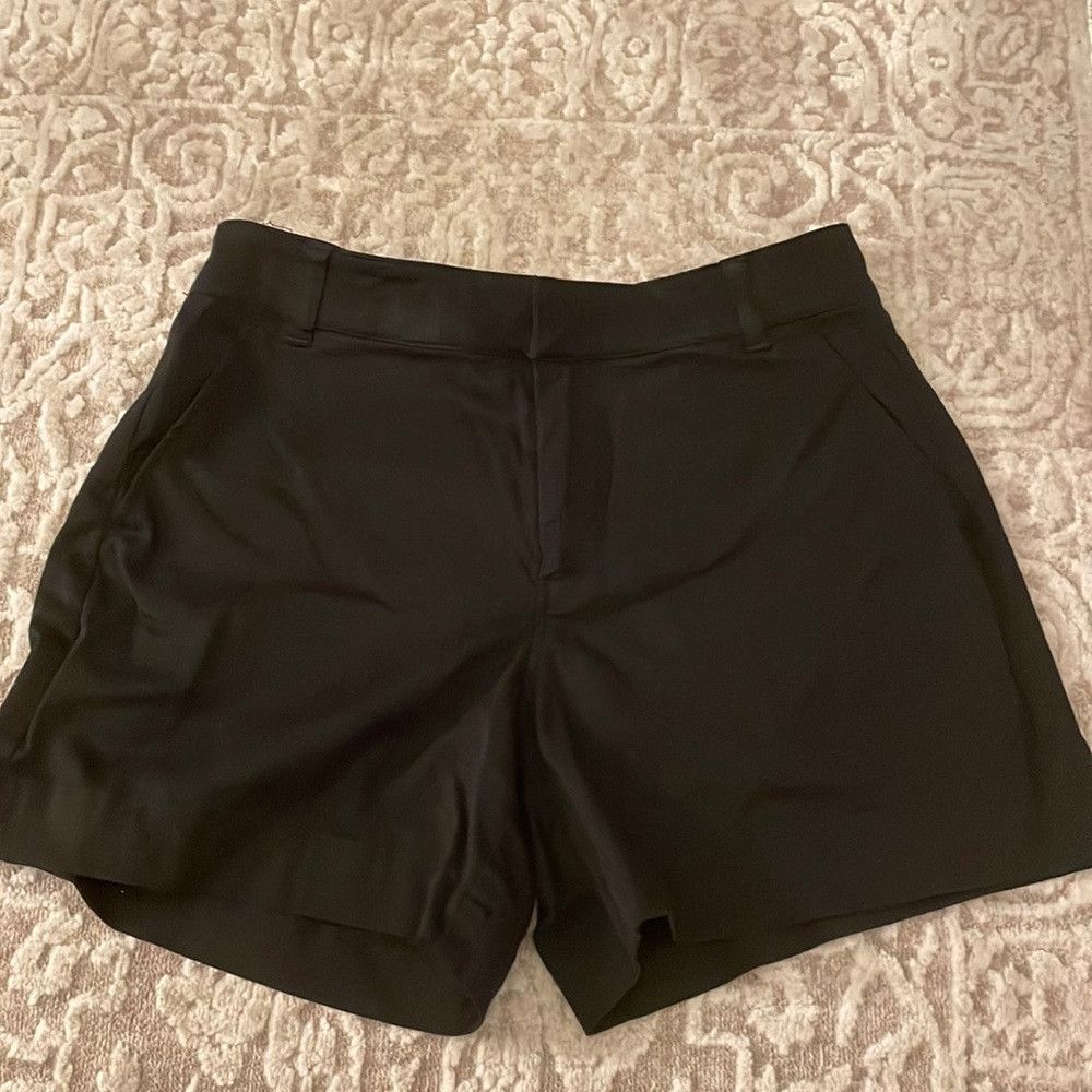 Saks Fifth Avenue NWOT saks fifth avenue shorts Size 26" / US 2 / IT 38 - 1 Thumbnail