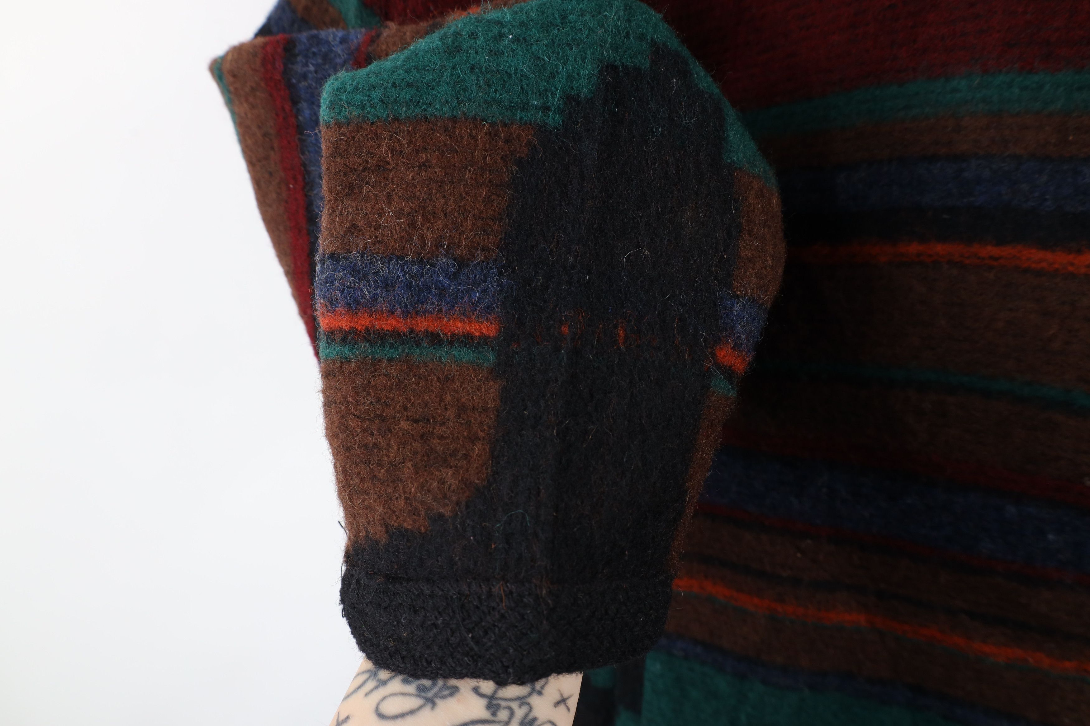 Vintage × Woolrich Woolen Mills Vintage 90s Woolrich Southwestern Wool Blanket Jacket USA Size M / US 6-8 / IT 42-44 - 4 Thumbnail