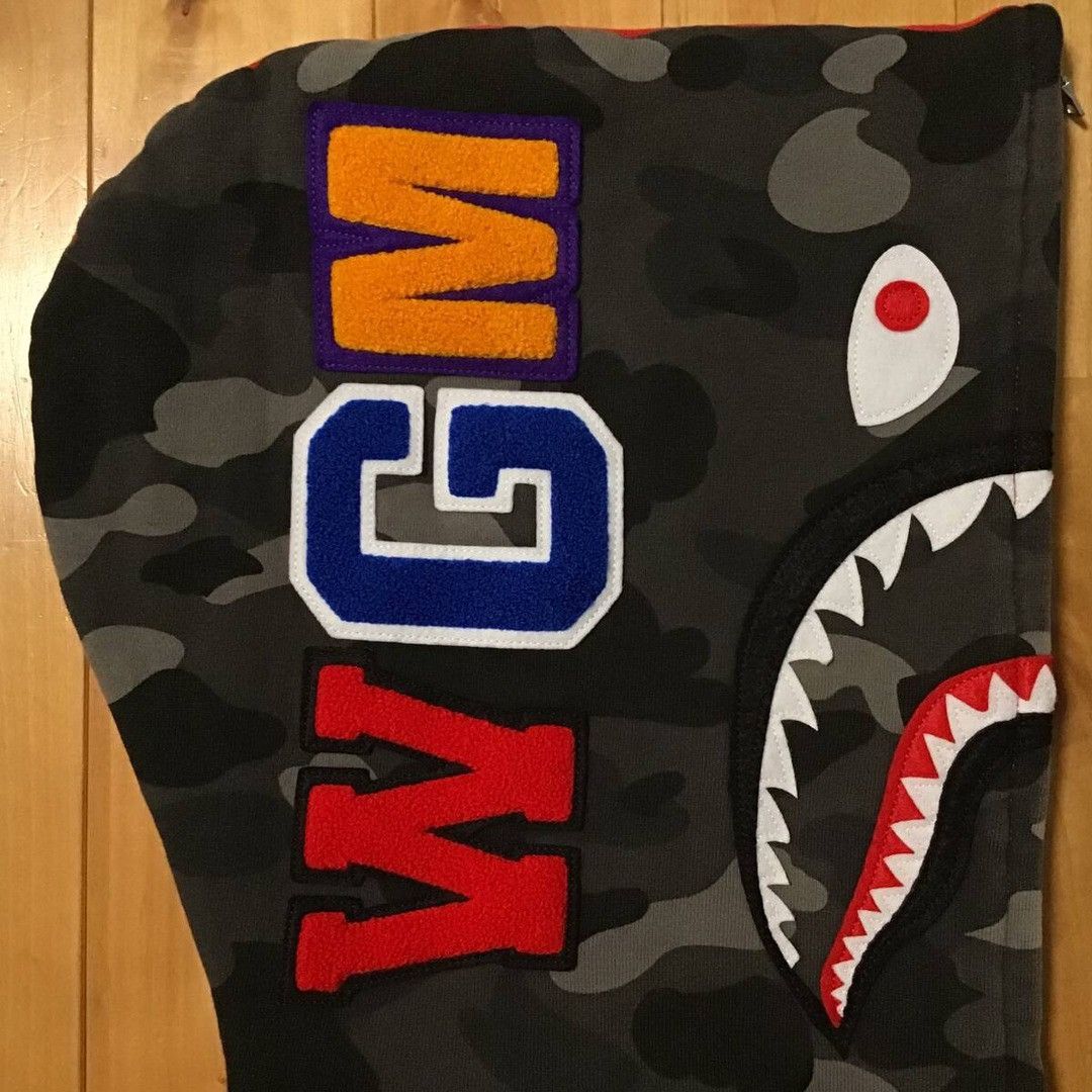 Bape BAPE Shark full zip hoodie black camo x red a bathing ape Size US M / EU 48-50 / 2 - 5 Thumbnail