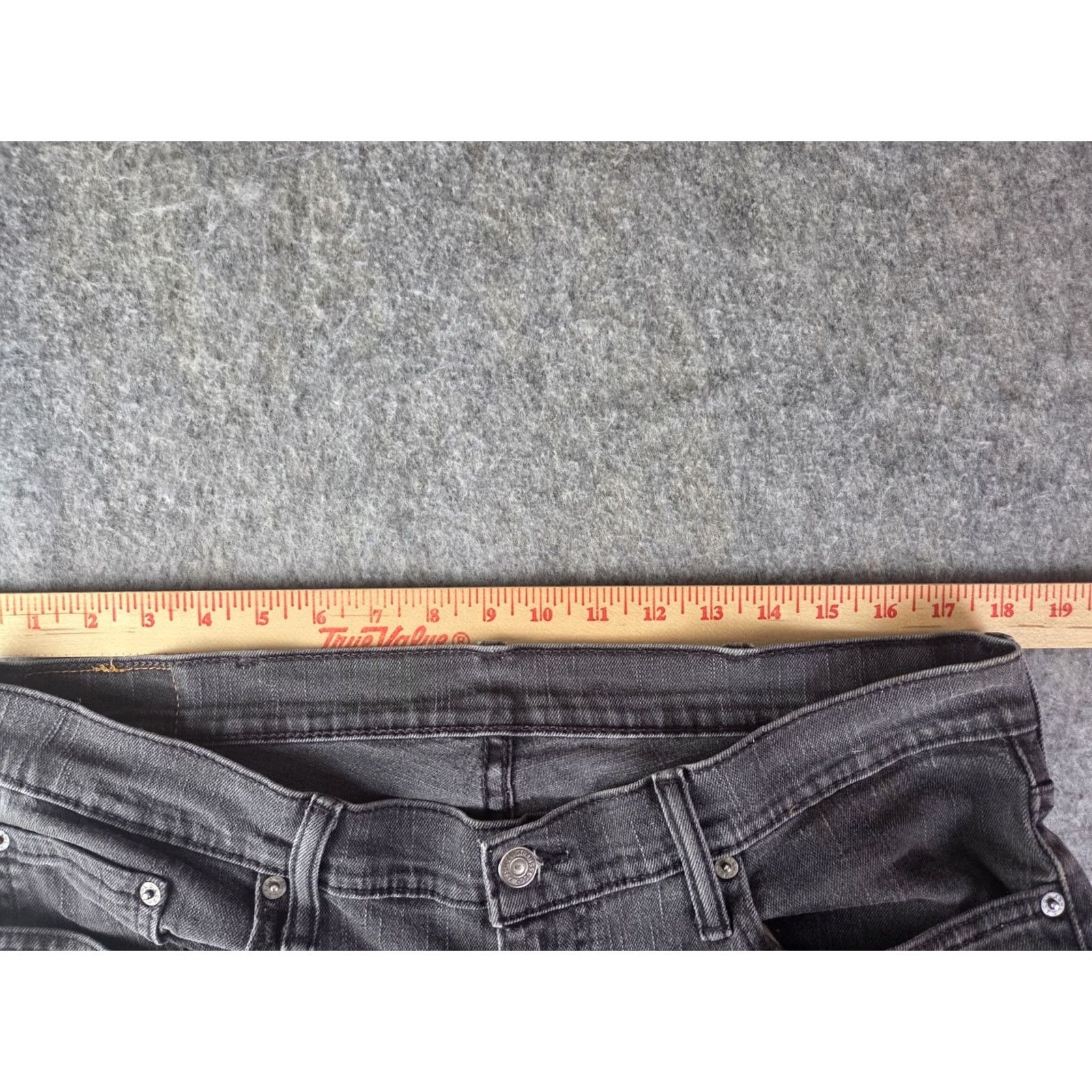 Levi's Levi's 514 Jeans Men Black Denim Straight Leg Regular 38x32 Belt Loops 5-Pocket Distressed Not N/A Size US 38 / EU 54 - 7 Thumbnail