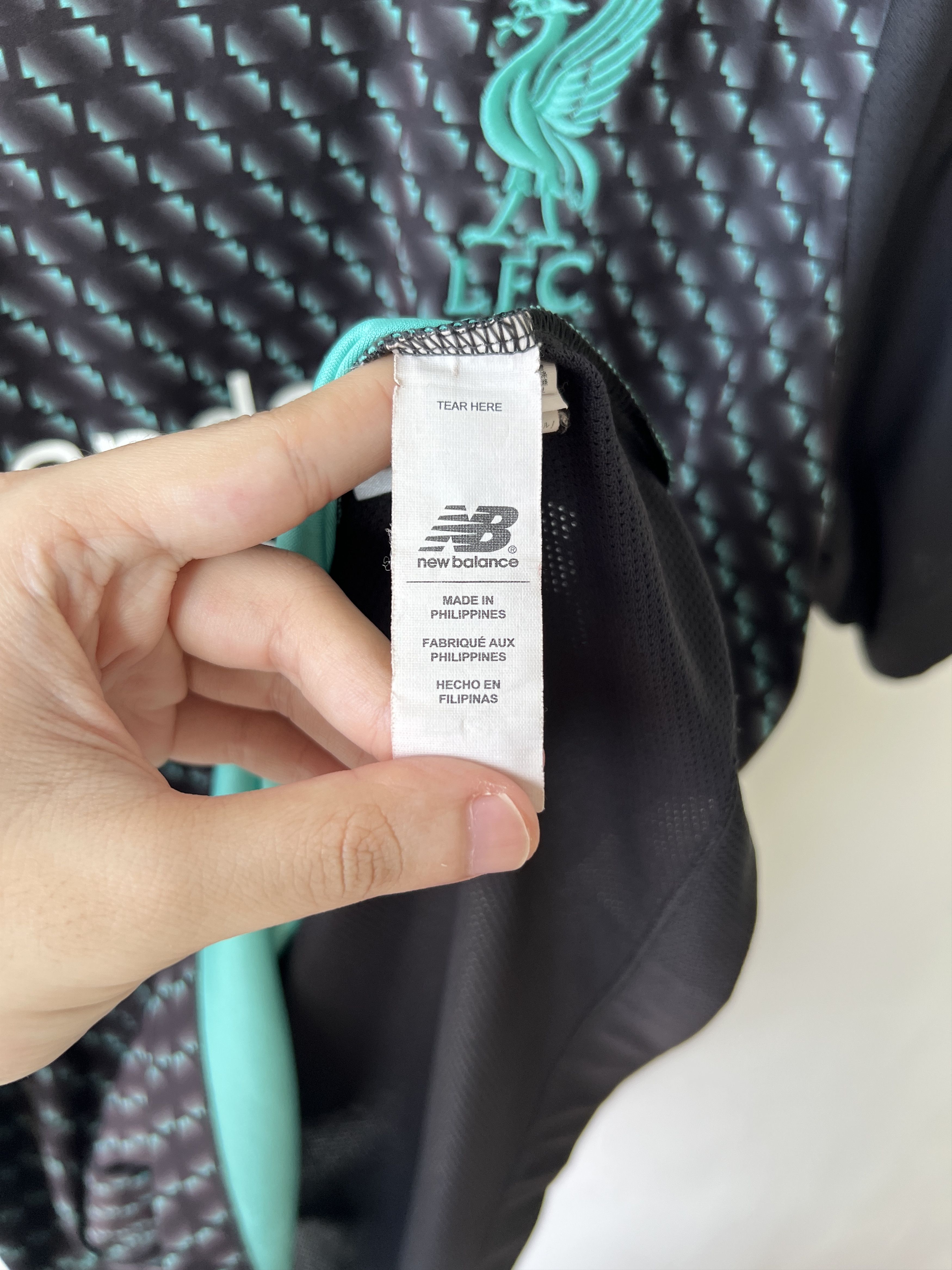 New Balance (M) Liverpool 2019-20 Third Kit Virgil #4 Size US M / EU 48-50 / 2 - 5 Thumbnail