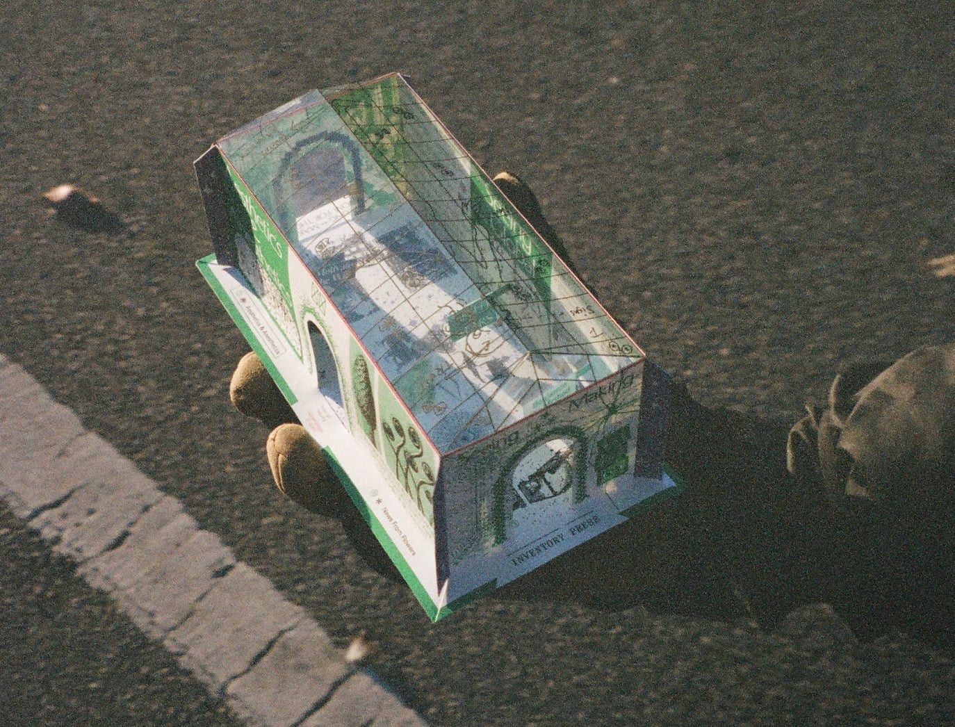 Boot Boyz Biz BOOT BOYZ BIZ Seeing ↔ Making / Model Arcade PAPER MODEL Size ONE SIZE - 10 Thumbnail