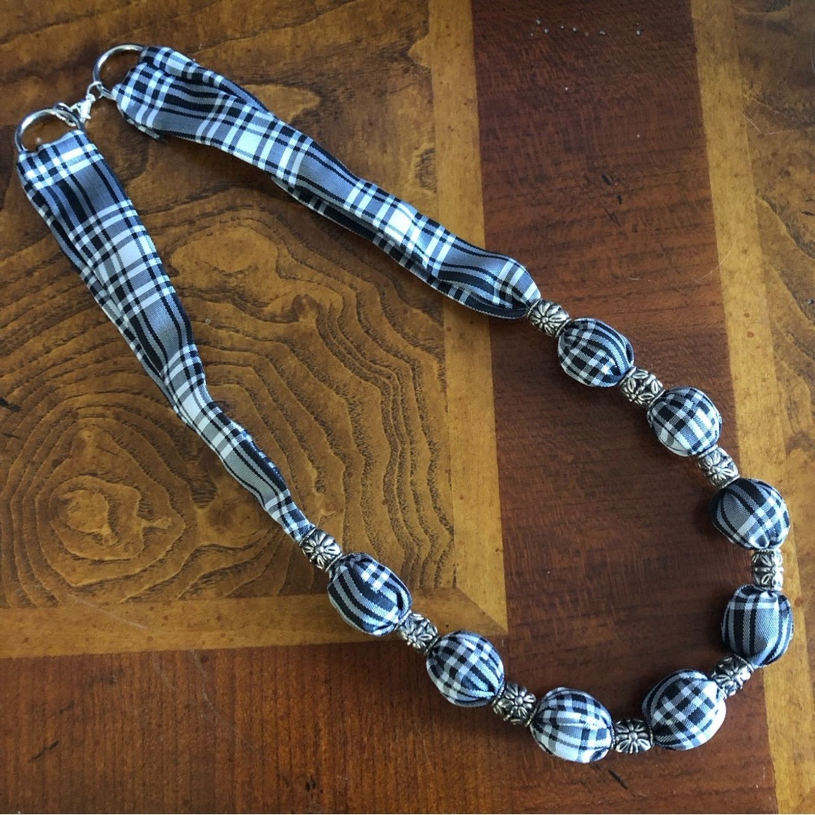 Handmade Country Girl black and white plaid fabric bead necklace Size ONE SIZE - 8 Thumbnail