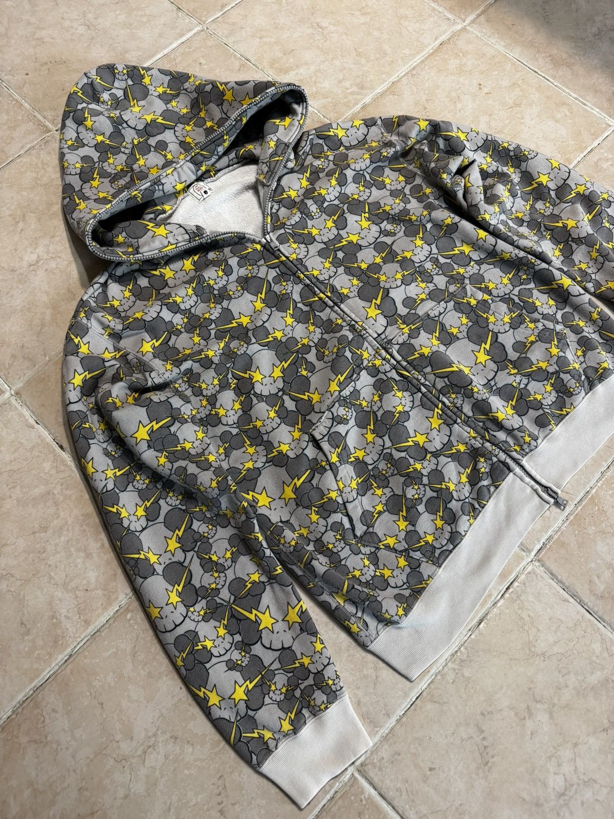 Bape × Kaws A BATHING APE X KAWS S/S 05 SKULLSTA FULL ZIP HOODIE 2005 Size US M / EU 48-50 / 2 - 5 Thumbnail