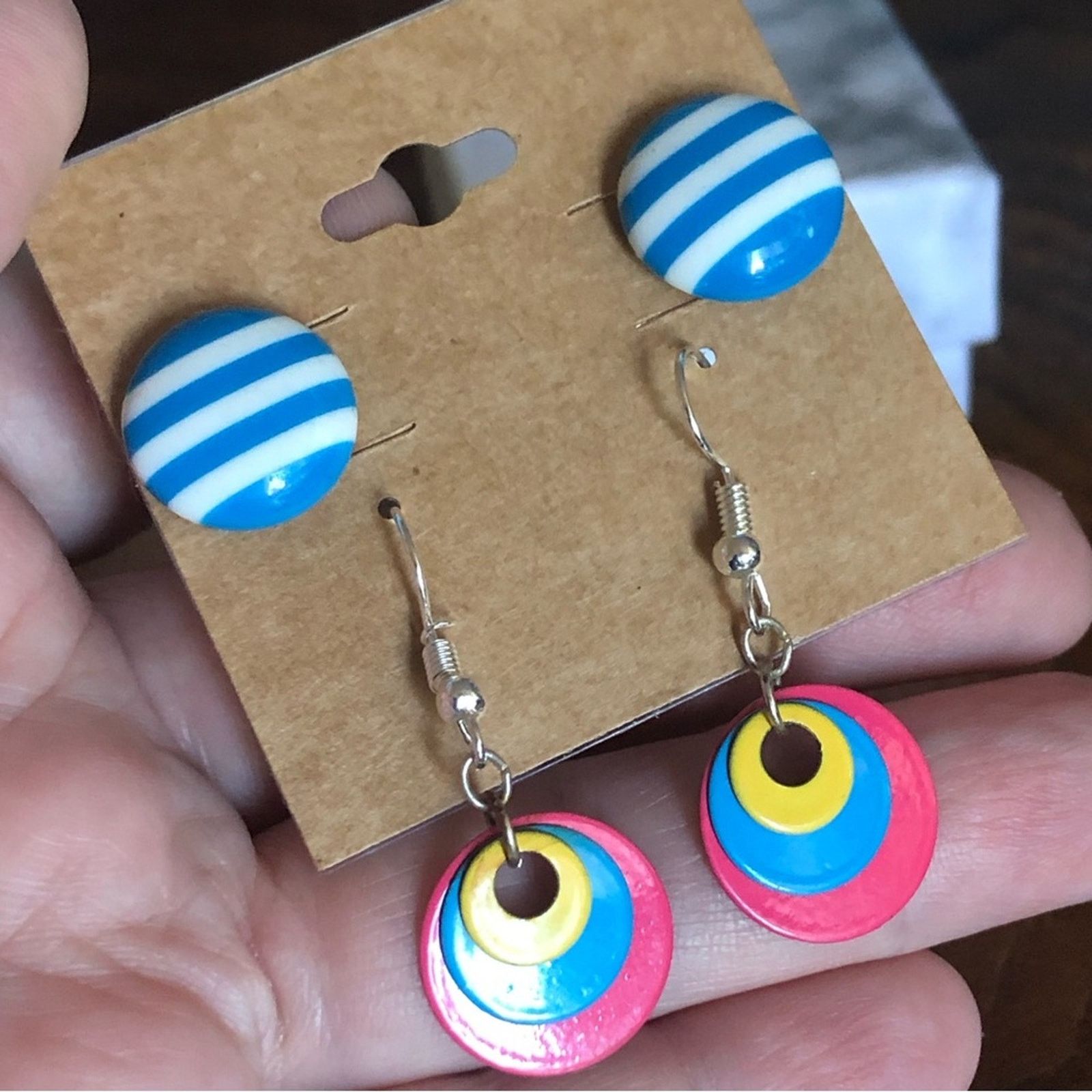 Vintage Set of two pairs of fashion pierced earrings Size ONE SIZE - 2 Thumbnail