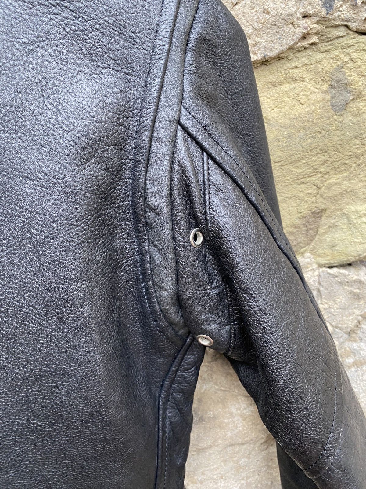 Vintage Vintage 90s Cropped Biker Leather Jacket Perfecto style Size S / US 4 / IT 40 - 8 Thumbnail