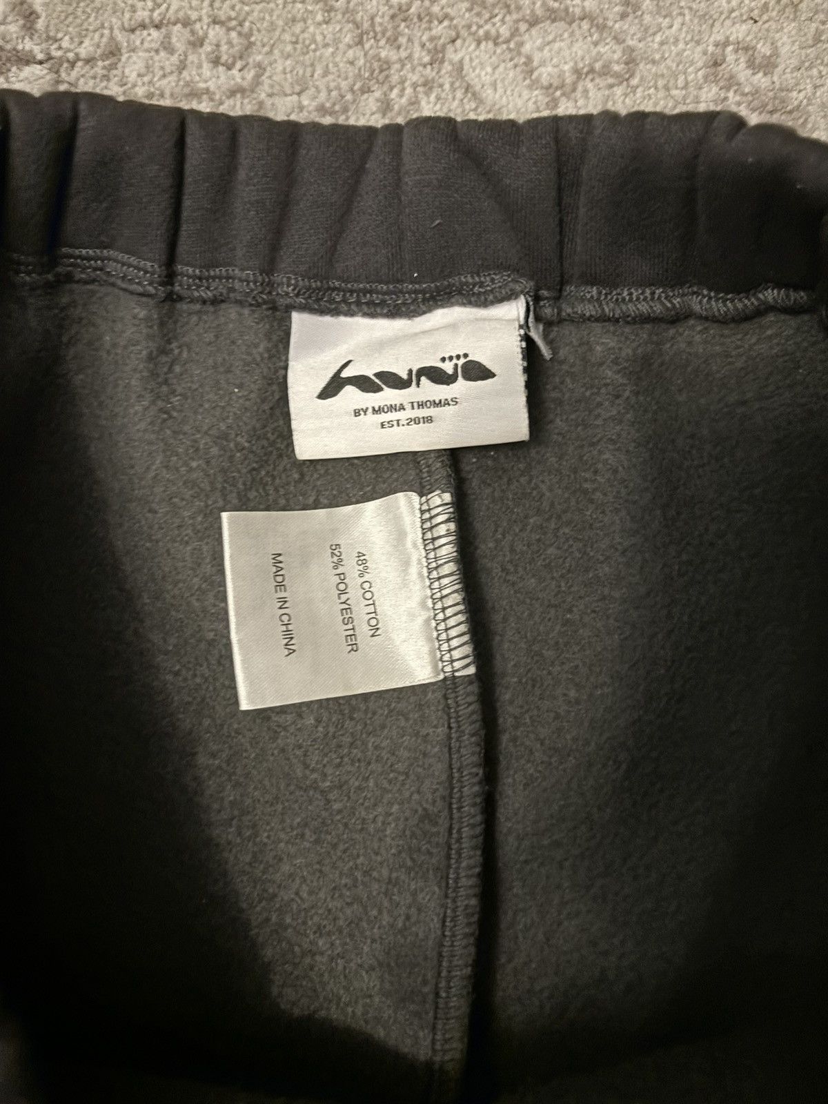 Designer × HUNI Design Black Huni Shorts Size US 35 - 3 Thumbnail