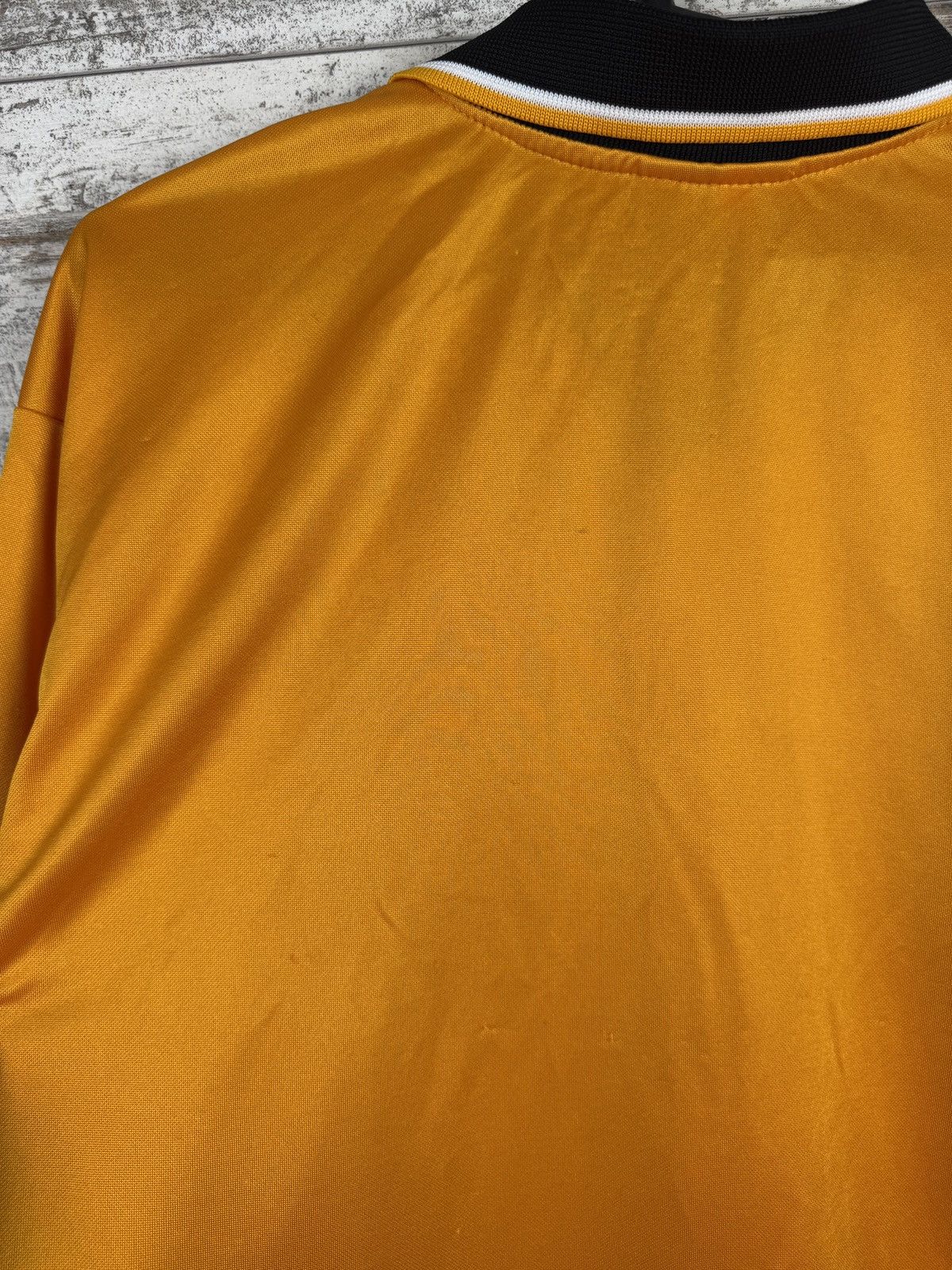 Vintage Mens Vintage Patrick Hull City tigers home T-shirt jersey Size US S / EU 44-46 / 1 - 16 Thumbnail