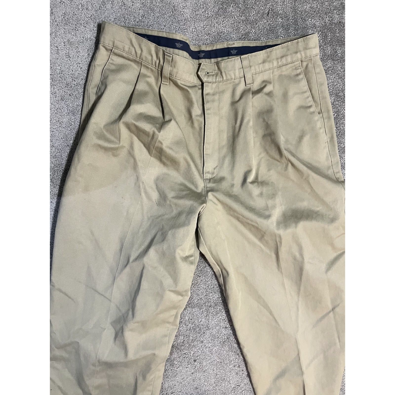 Dockers DOCKERS Classic Fit Pleated Dress Pants 36x32 Beige Vtg Solid Distressed Size US 36 / EU 52 - 4 Thumbnail