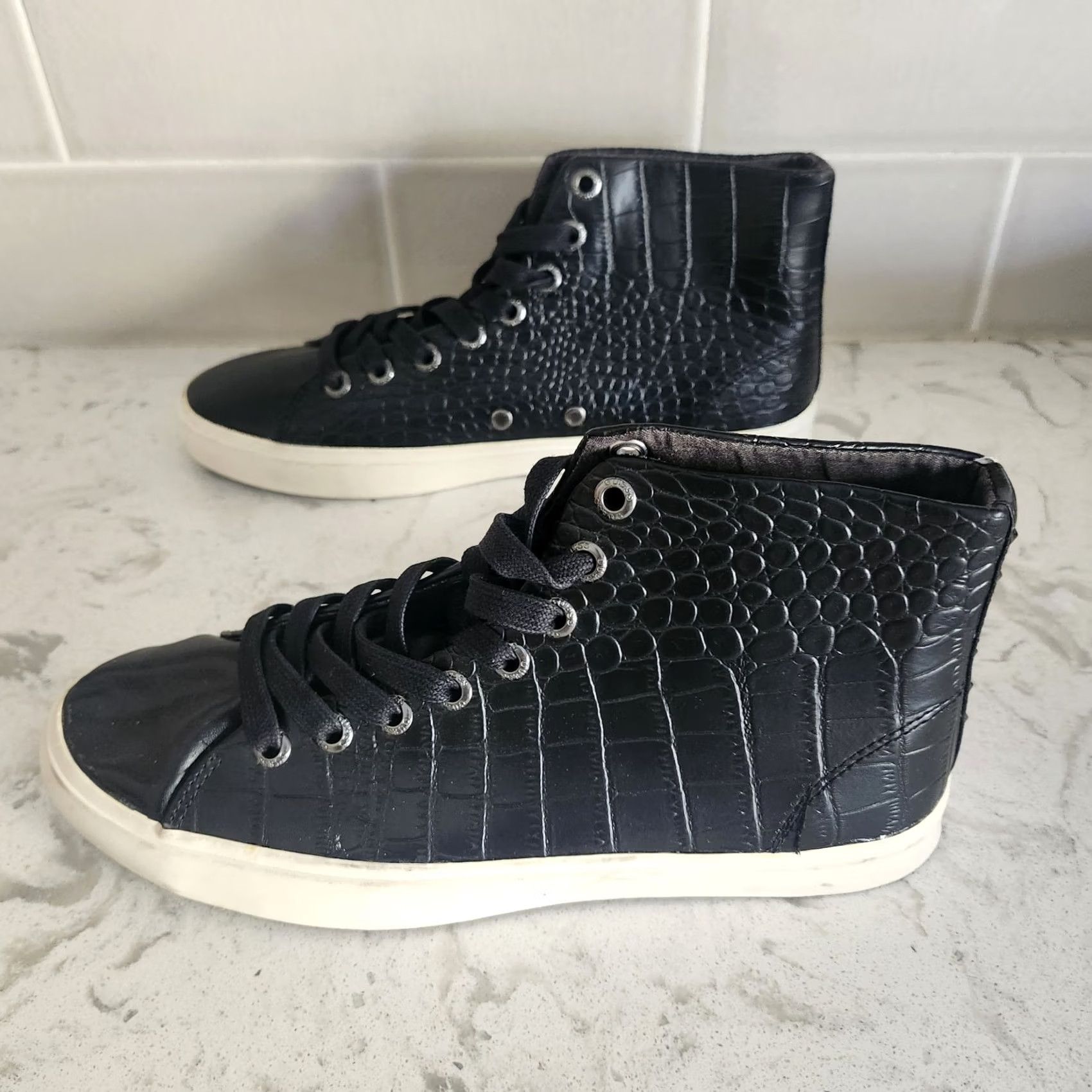 Guess GUESS High Top Sneakers Black Croc Embossed Lace Up Shoes Mens 9 Size US M / EU 48-50 / 2 - 7 Thumbnail
