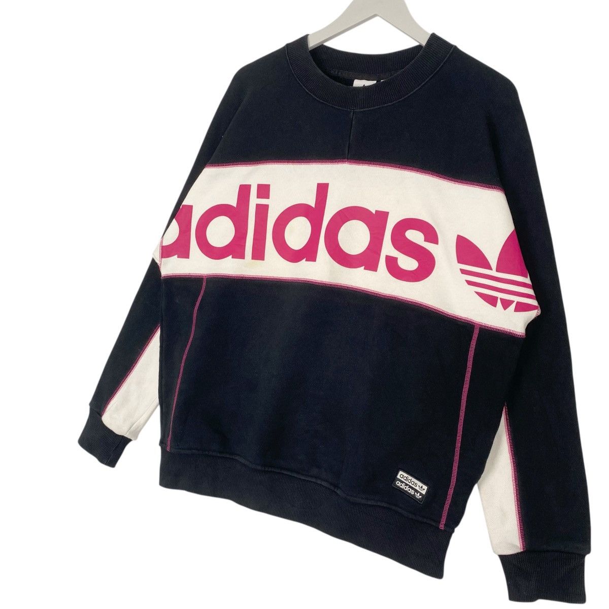 Other Vintage Adidas Big Logo Printed Sweatshirt Black/Pink Size L Size US L / EU 52-54 / 3 - 2 Thumbnail