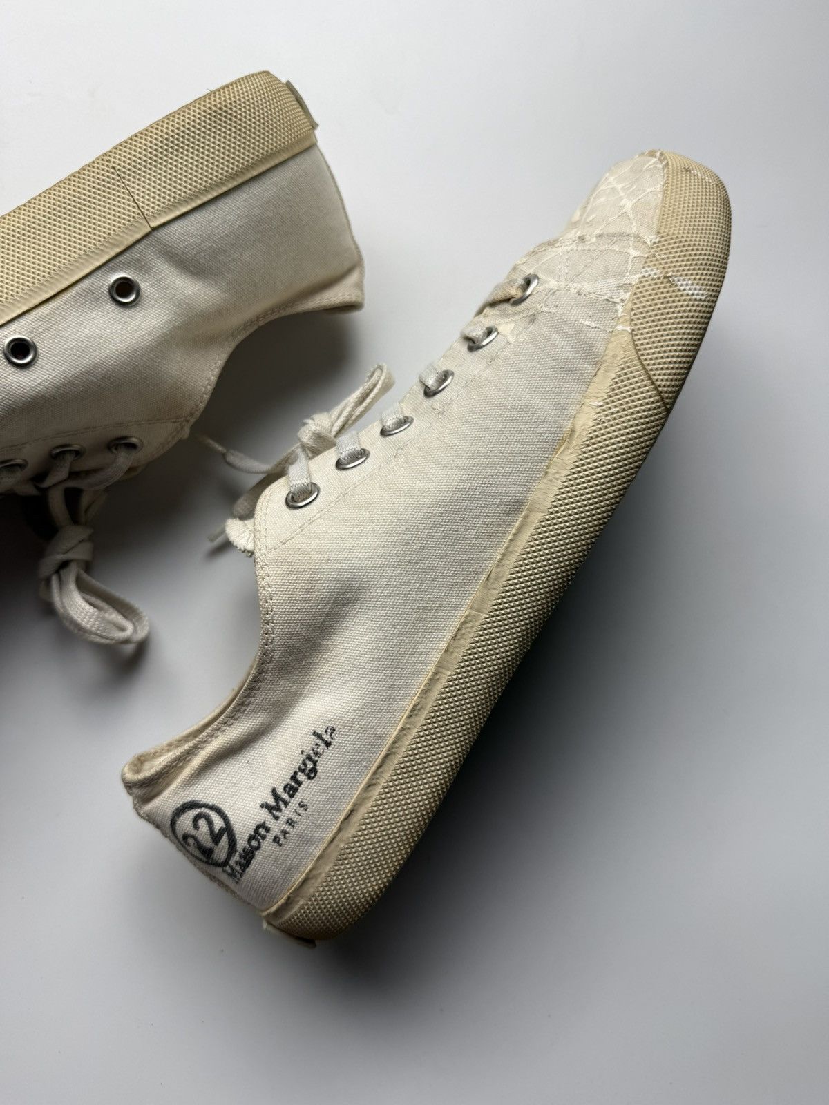 Maison Margiela Maison Margiela Tabi Canvas Paint Splatter White Size US 9 / EU 42 - 3 Thumbnail