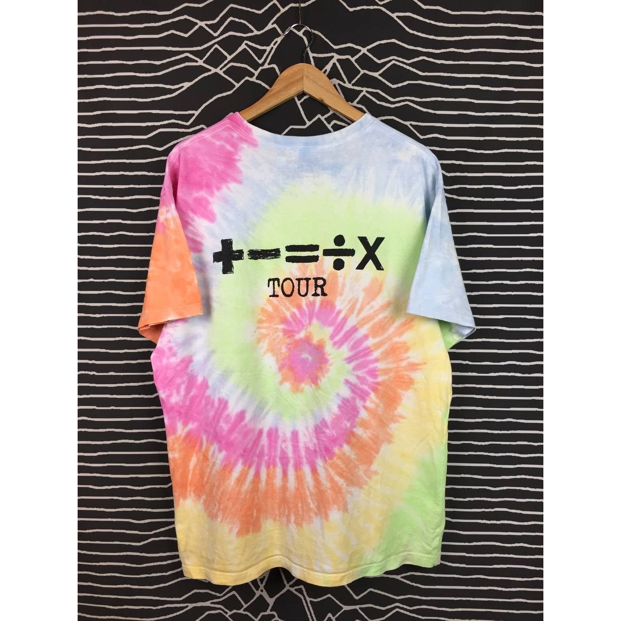 Band Tees × Vintage Ed Sheeran Mathematics Tour Butterfly Graphic Tie Dye Tee Size US XL / EU 56 / 4 - 4 Thumbnail