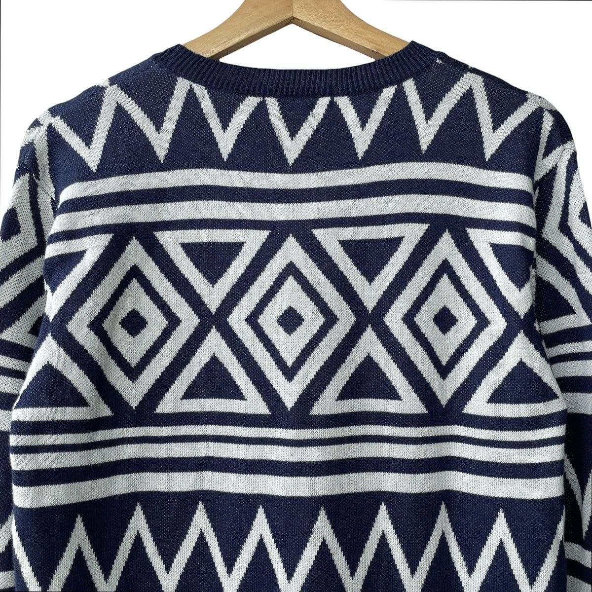 BERNINGS SHO Bernings Sho Japan WMN Native Patterns Long Sweater Size M / US 6-8 / IT 42-44 - 4 Thumbnail
