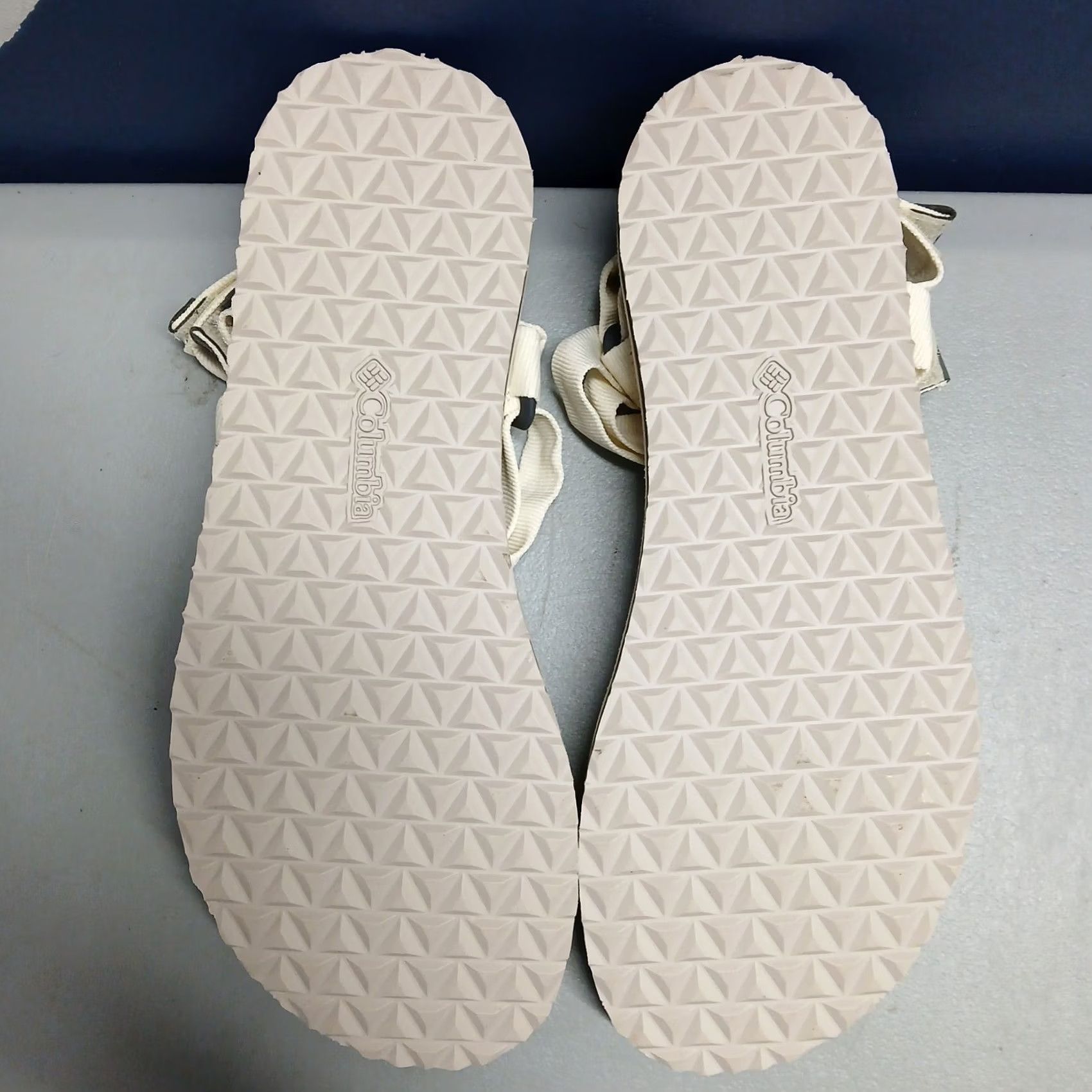 Vintage Columbia Alava Sandals Womens Size 10 White Gray Comfort Hook & Loop BL5840-105 Size US 10 / IT 40 - 7 Thumbnail