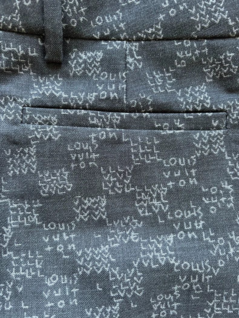Louis Vuitton Louis Vuitton Thousands of paper cranes printed on trouser Size US 38 / EU 54 - 3 Thumbnail