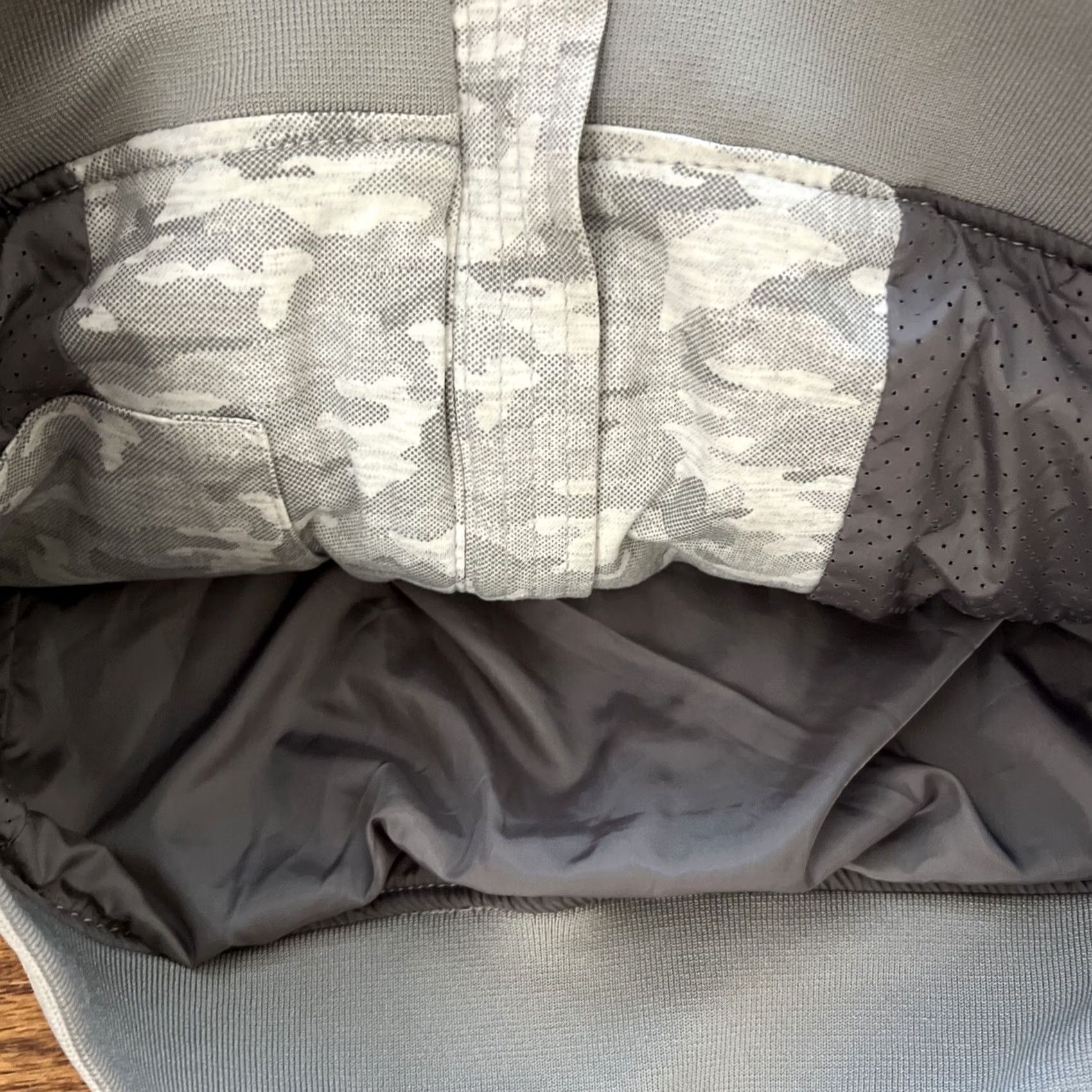 Zara Zara Bomber Jacket Camouflage Gray M Men Regular Size Jacket Mens M Camouflage Gray Bomber Jacket Size US M / EU 48-50 / 2 - 5 Thumbnail