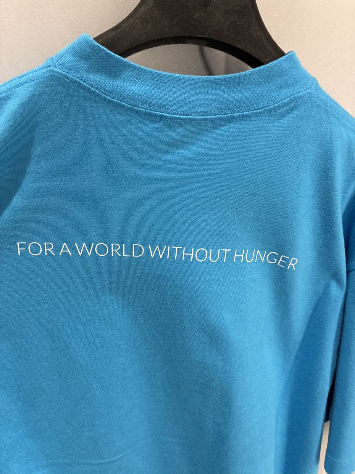 Balenciaga Balenciaga Wfp Charity Tee Size US M / EU 48-50 / 2 - 8 Thumbnail
