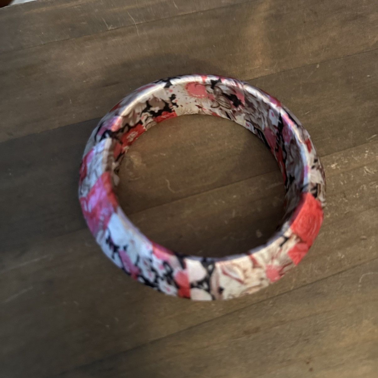Other Chunky floral satin fabric spaceship bangle bracelet Size ONE SIZE - 4 Thumbnail