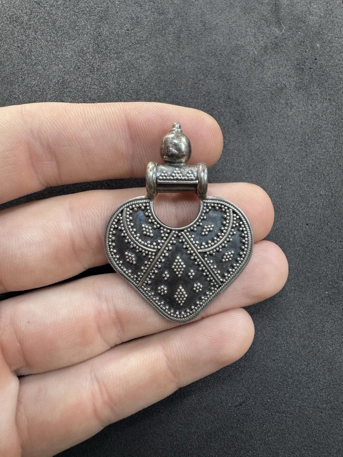 The Unbranded Brand 9.8g VTG Sterling Silver 925 Bali Style Pendant Necklace Size ONE SIZE - 1 Thumbnail