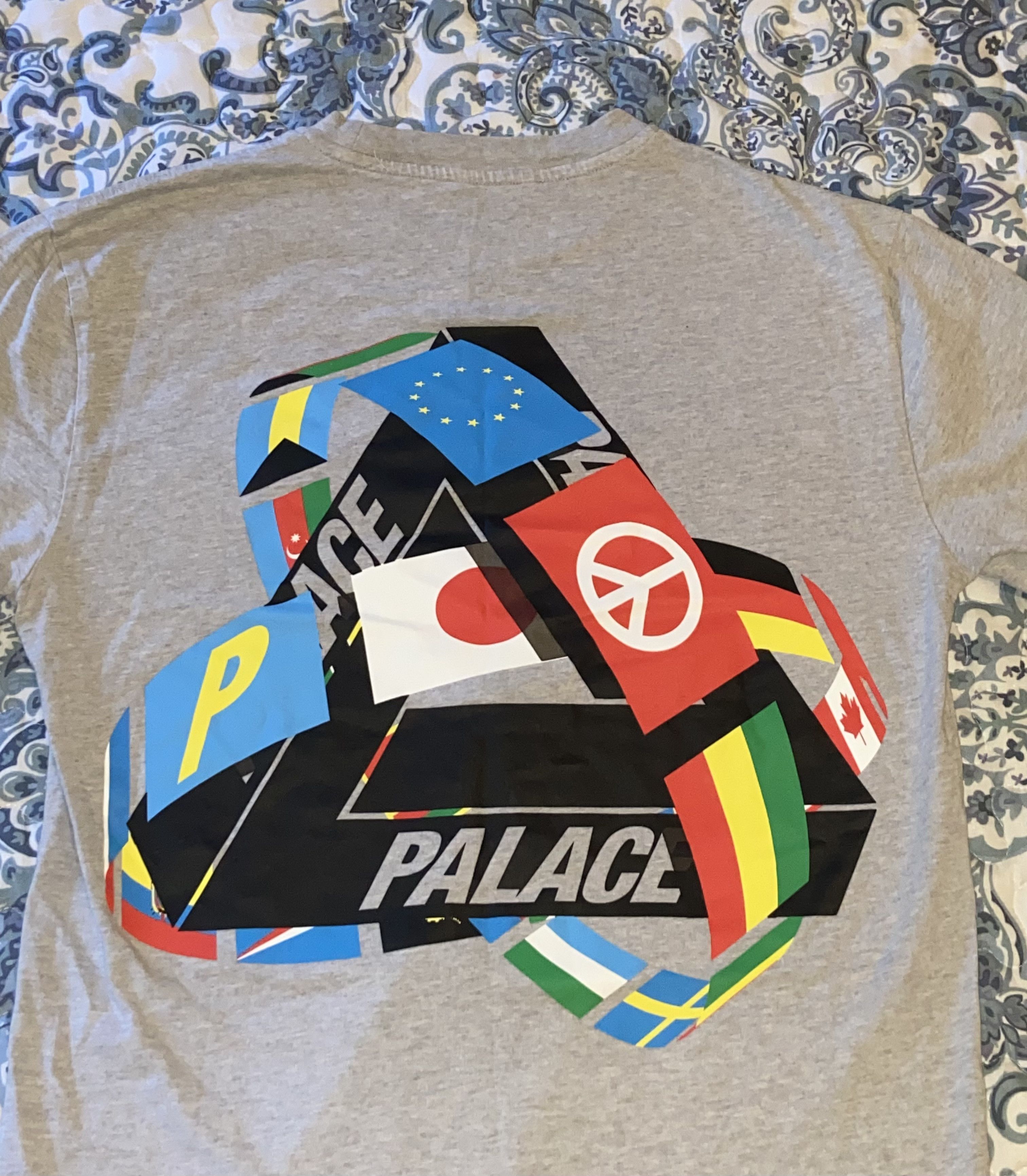 Palace Palace Tri-Flag T-Shirt Size US M / EU 48-50 / 2 - 2 Thumbnail