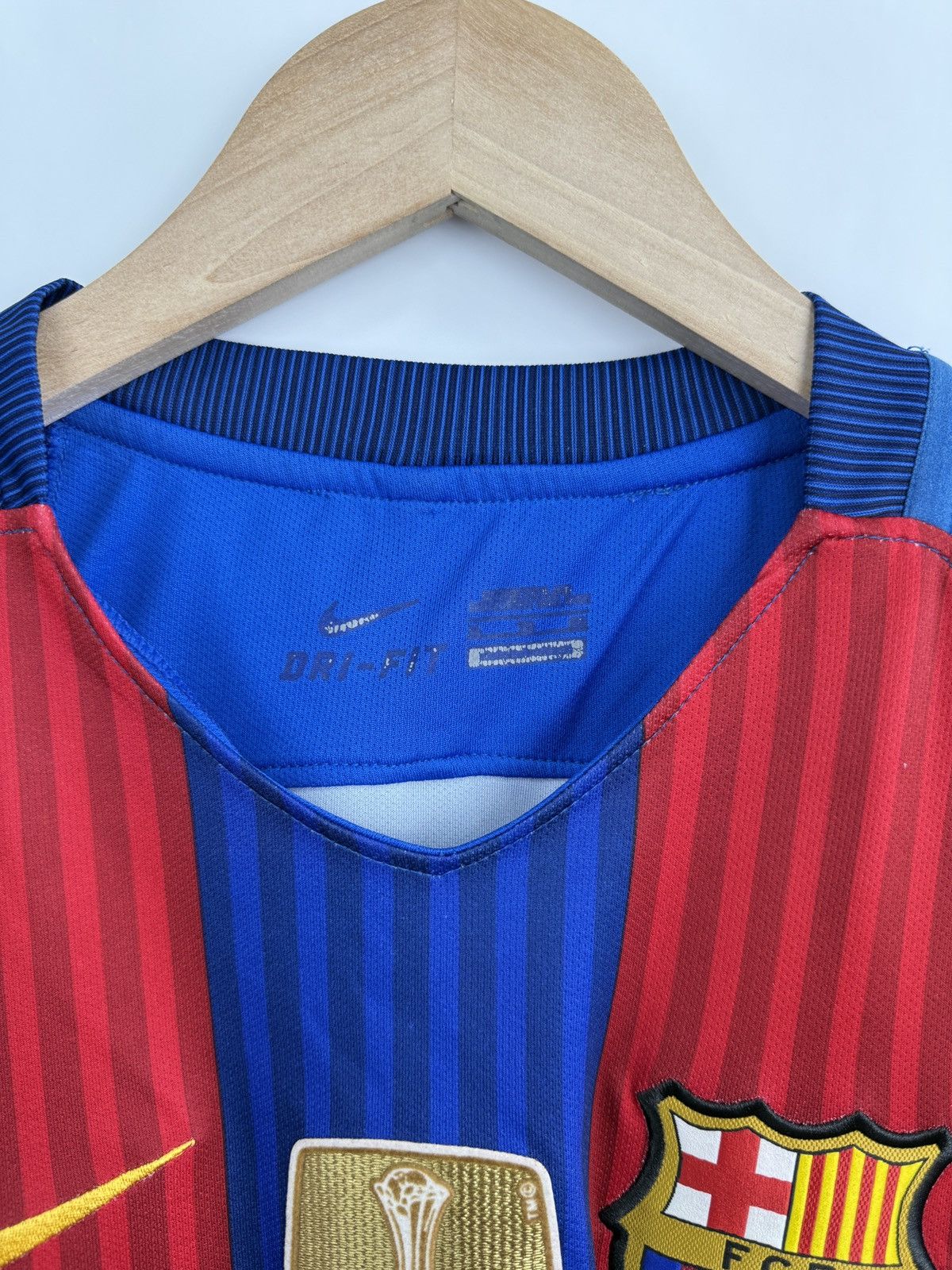 Nike 🇪🇸 Nike F. C. Barcelona FIFA 2015/16 Soccer Jersey T-Shirt Size US M / EU 48-50 / 2 - 8 Thumbnail