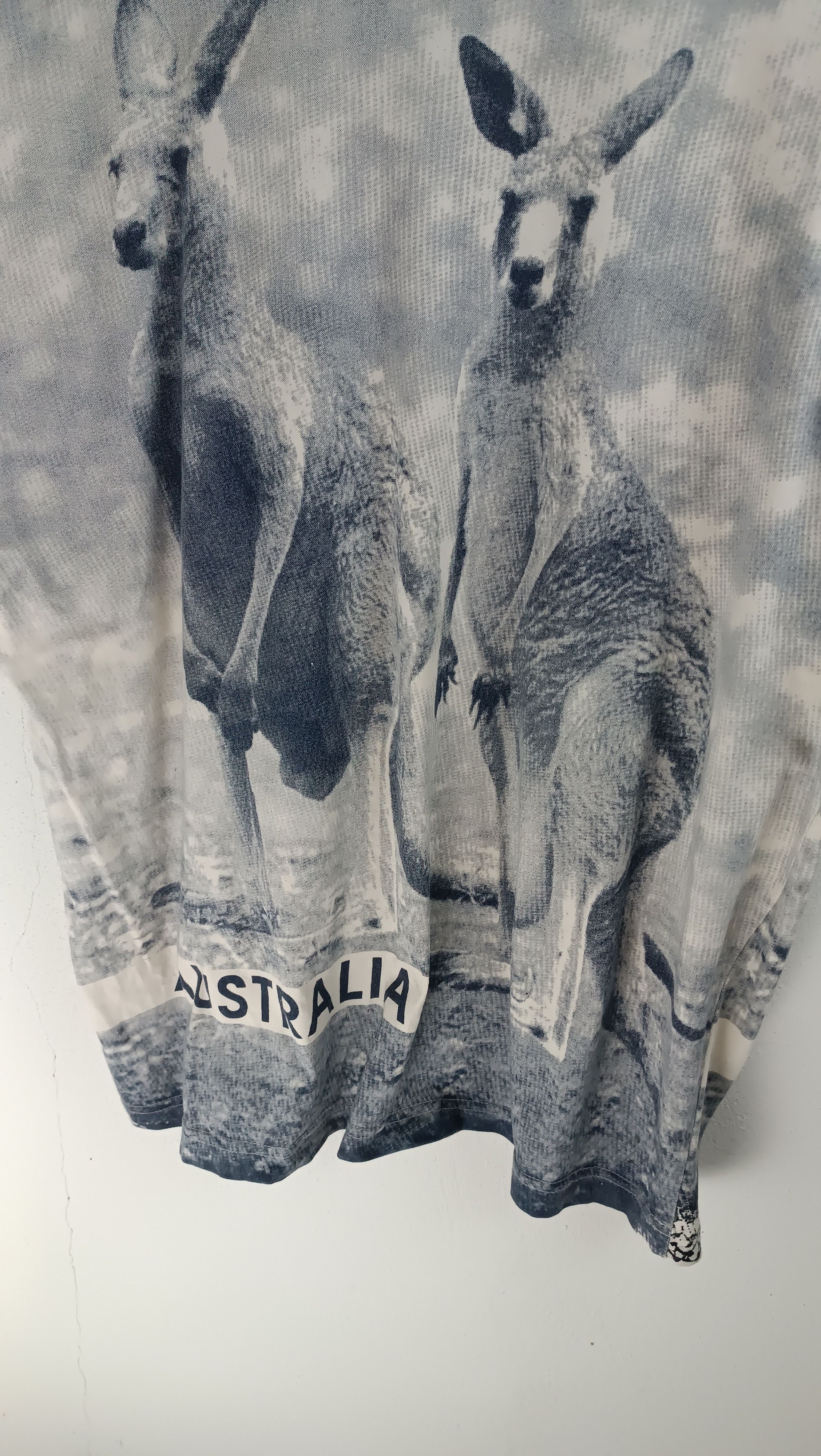 Vintage VINTAGE 90'S AUTRALIA KANGAROO AOP OVERPRINT VERY RARE TEE Size US XL / EU 56 / 4 - 14 Thumbnail