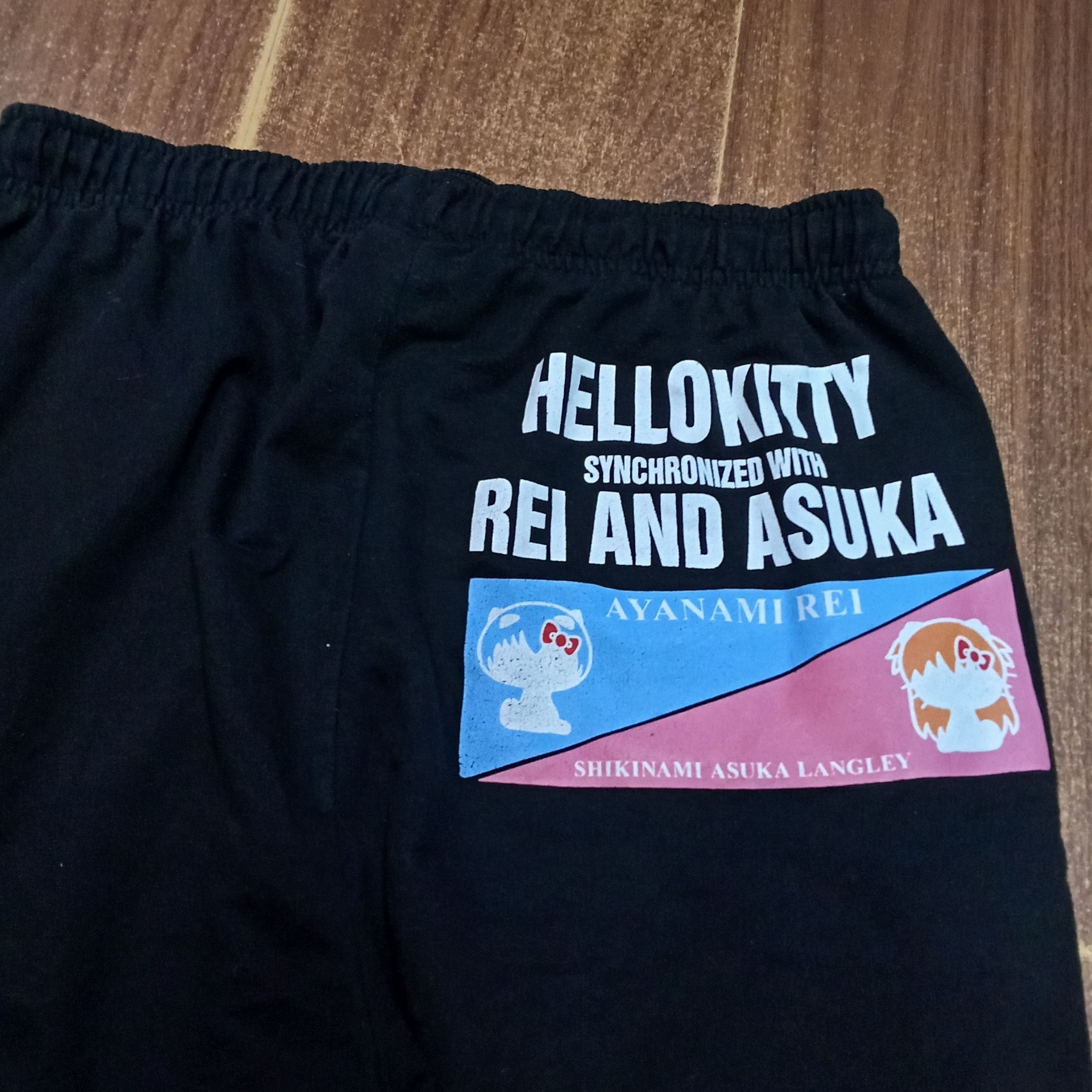 Japanese Brand Evangelion neon Genesis x Hello Kitty short sweetpants Size US 30 / EU 46 - 4 Thumbnail