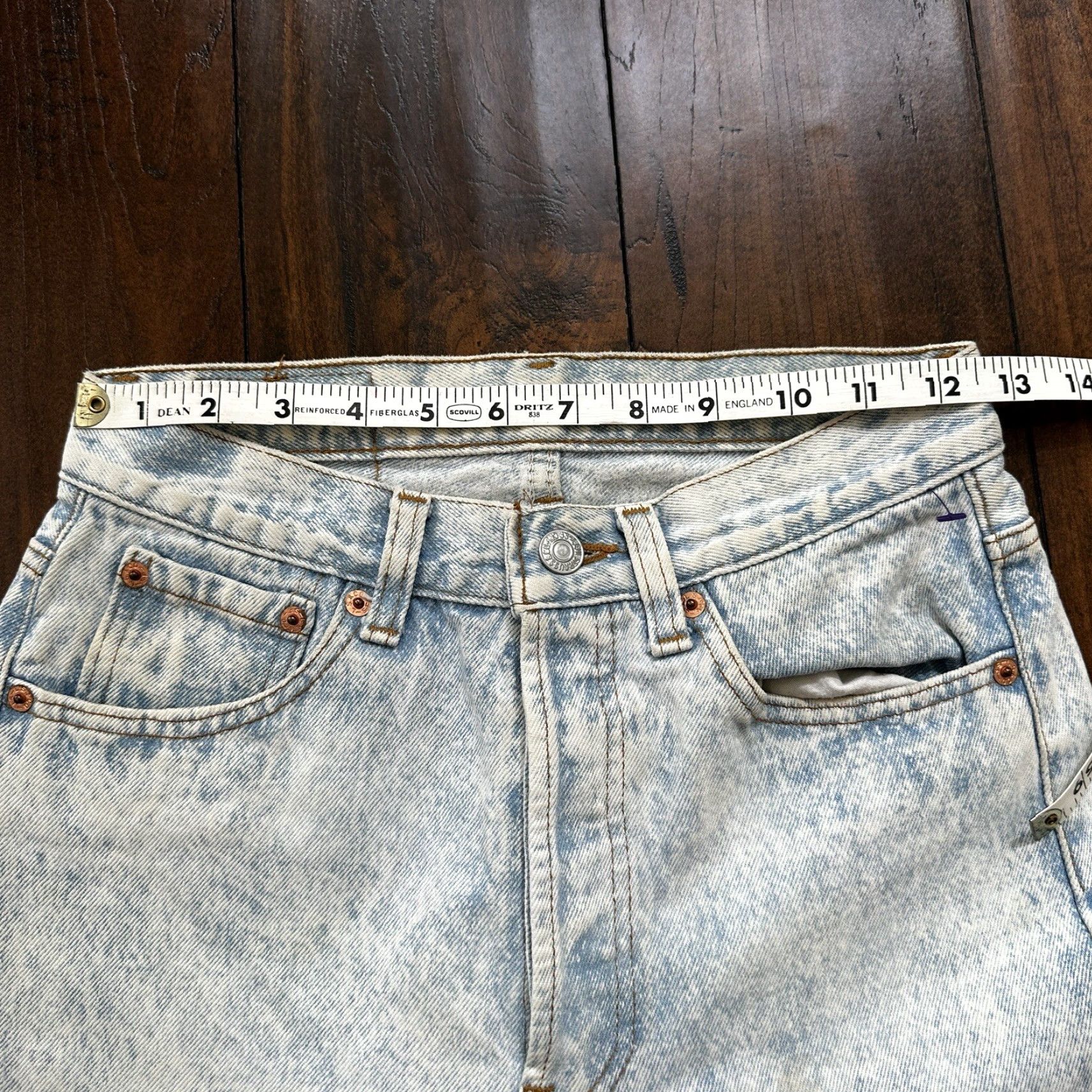 Levi's VINTAGE Levi's 501 Jeans 90s Straight Button Fly 27x32 Blue Cotton Denim USA Tag Mens Size US 27 - 7 Thumbnail