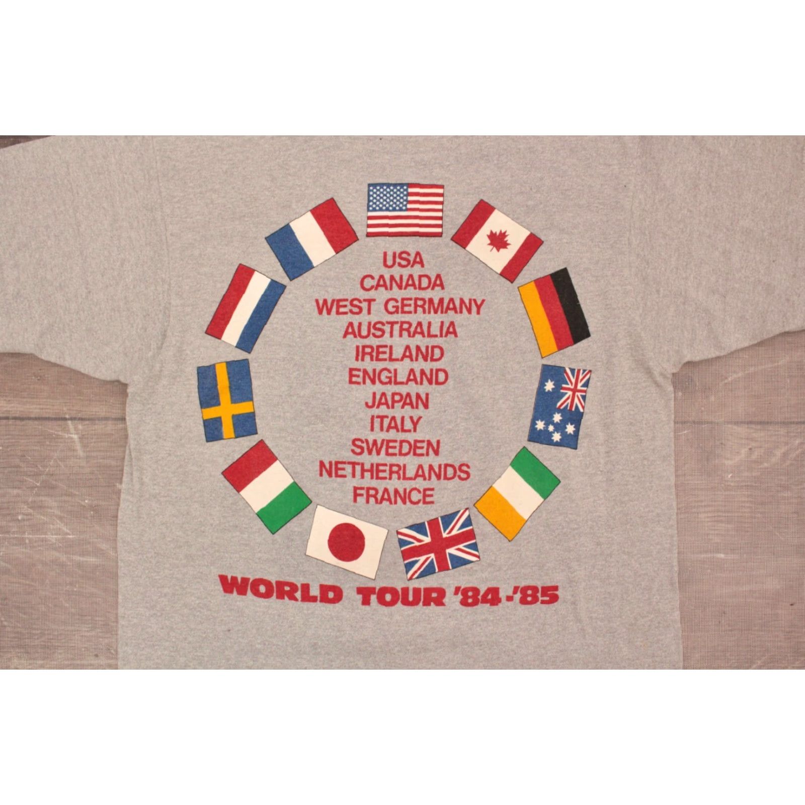 Vintage VINTAGE Bruce Springsteen 80s T-Shirt Men's VTG 1980s World Tour 1983 Shirt M Grey Graphic Tee Band TShirt Mens Size US M / EU 48-50 / 2 - 4 Thumbnail