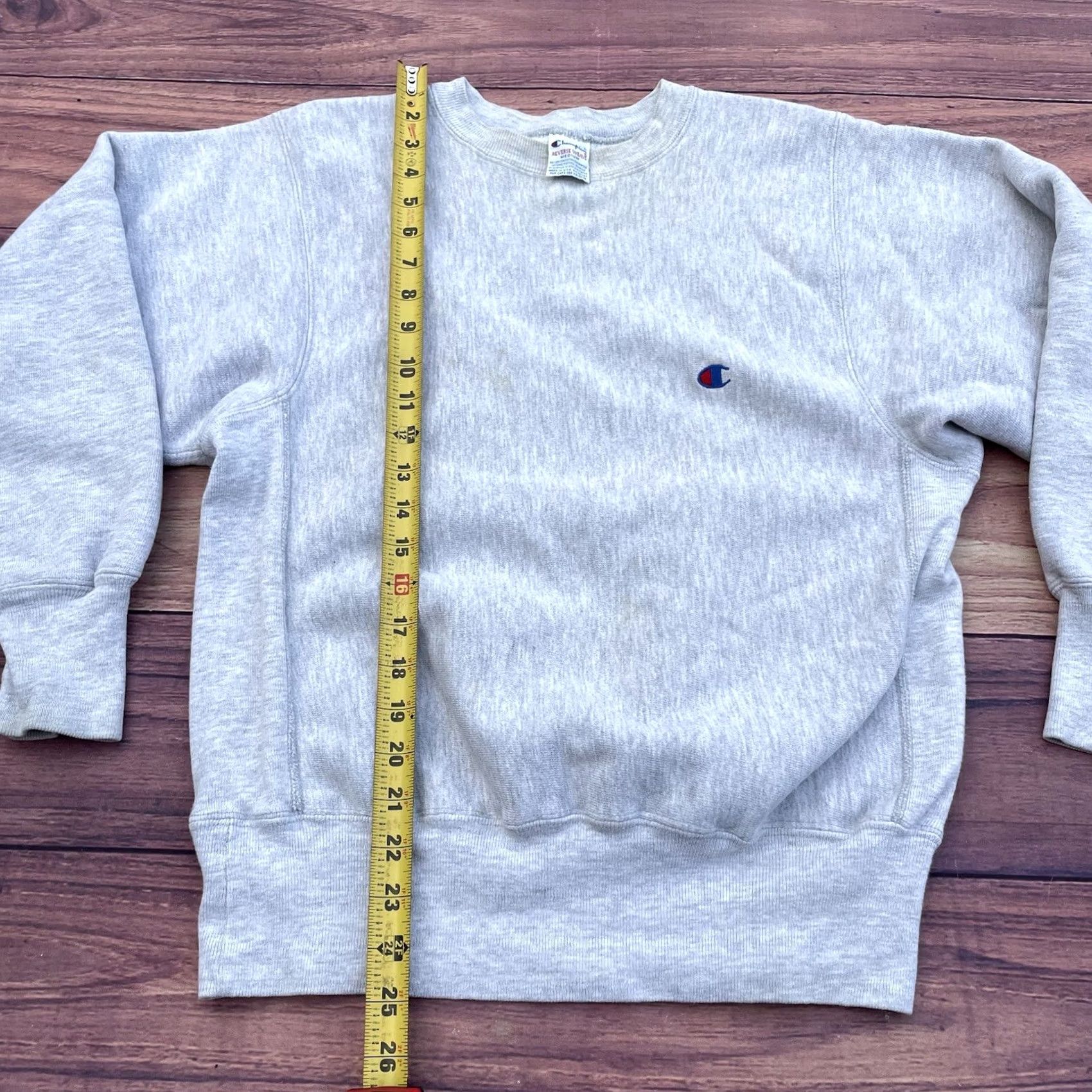 Champion VINTAGE CHAMPION Sweatshirt Heather Gray REVERSE WEAVE Crewneck MEDIUM USA Logo 90s Mens Size US M / EU 48-50 / 2 - 3 Thumbnail