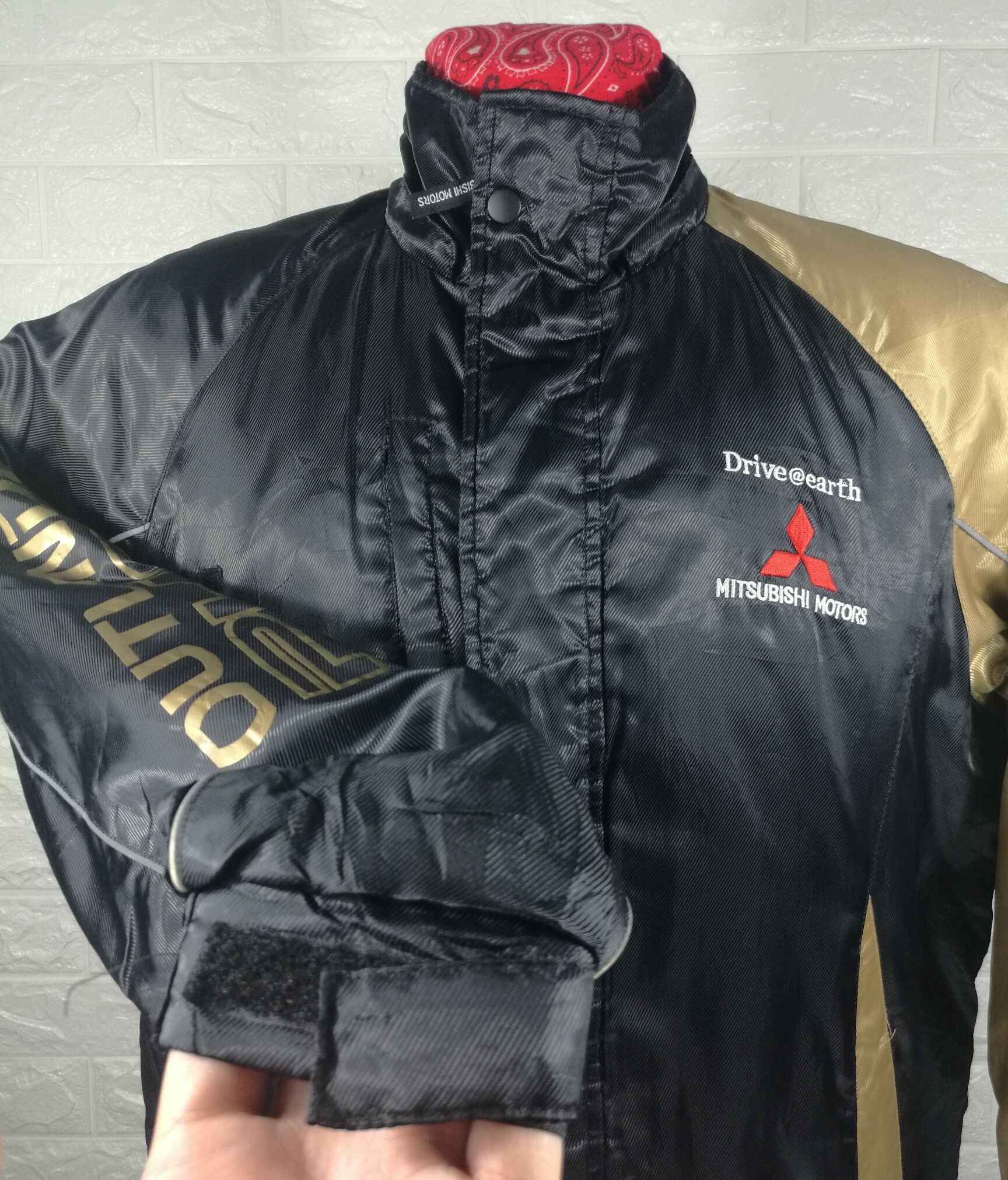 Japanese Brand Vintage Mitsubishi Outlander PHEV Racing Team Jacket Size US L / EU 52-54 / 3 - 5 Thumbnail