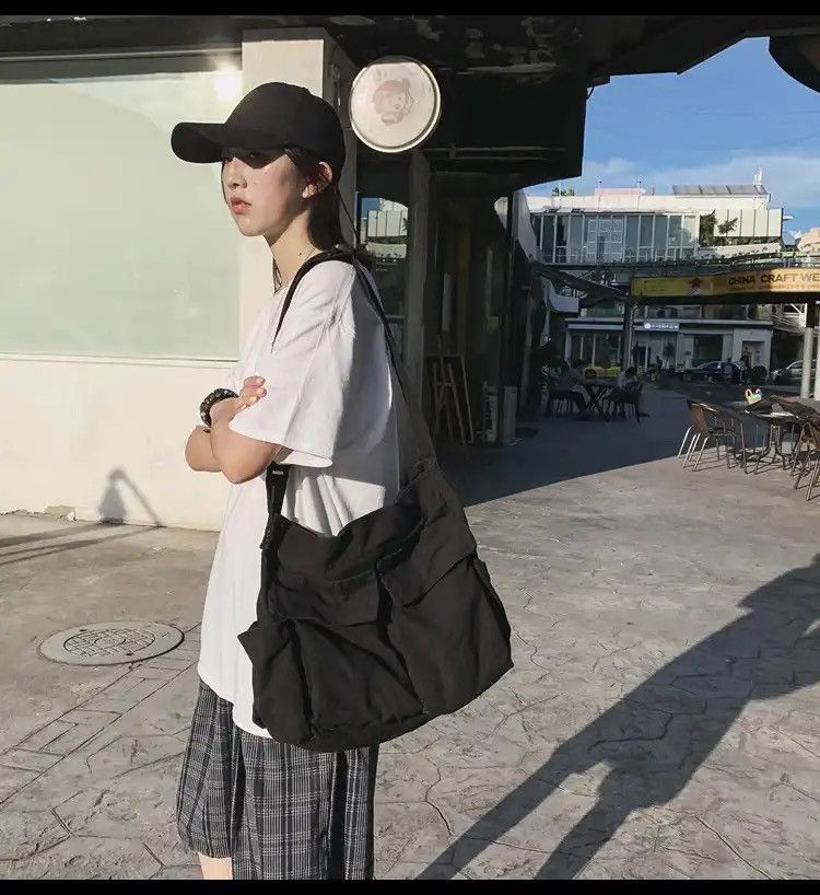 Japanese Brand Messenger Bag Size ONE SIZE - 3 Thumbnail