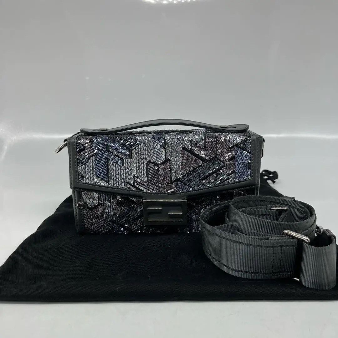 Fendi Pre-loved Bag Very good condition Size ONE SIZE - 1 Thumbnail