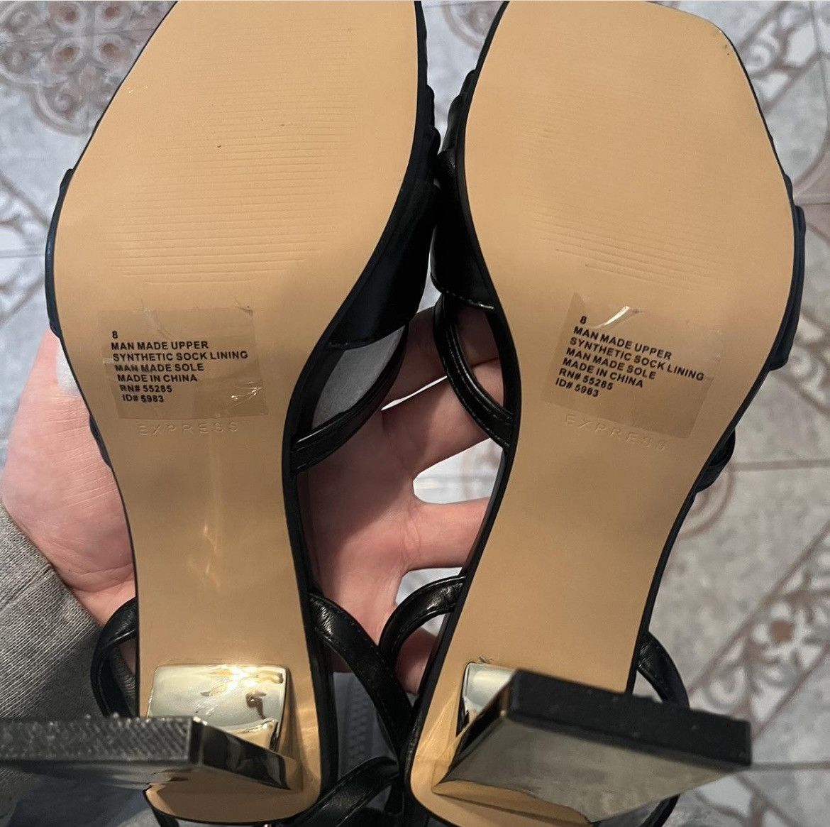 Express Express Black & Gold Heels Size US 8 / IT 38 - 3 Thumbnail