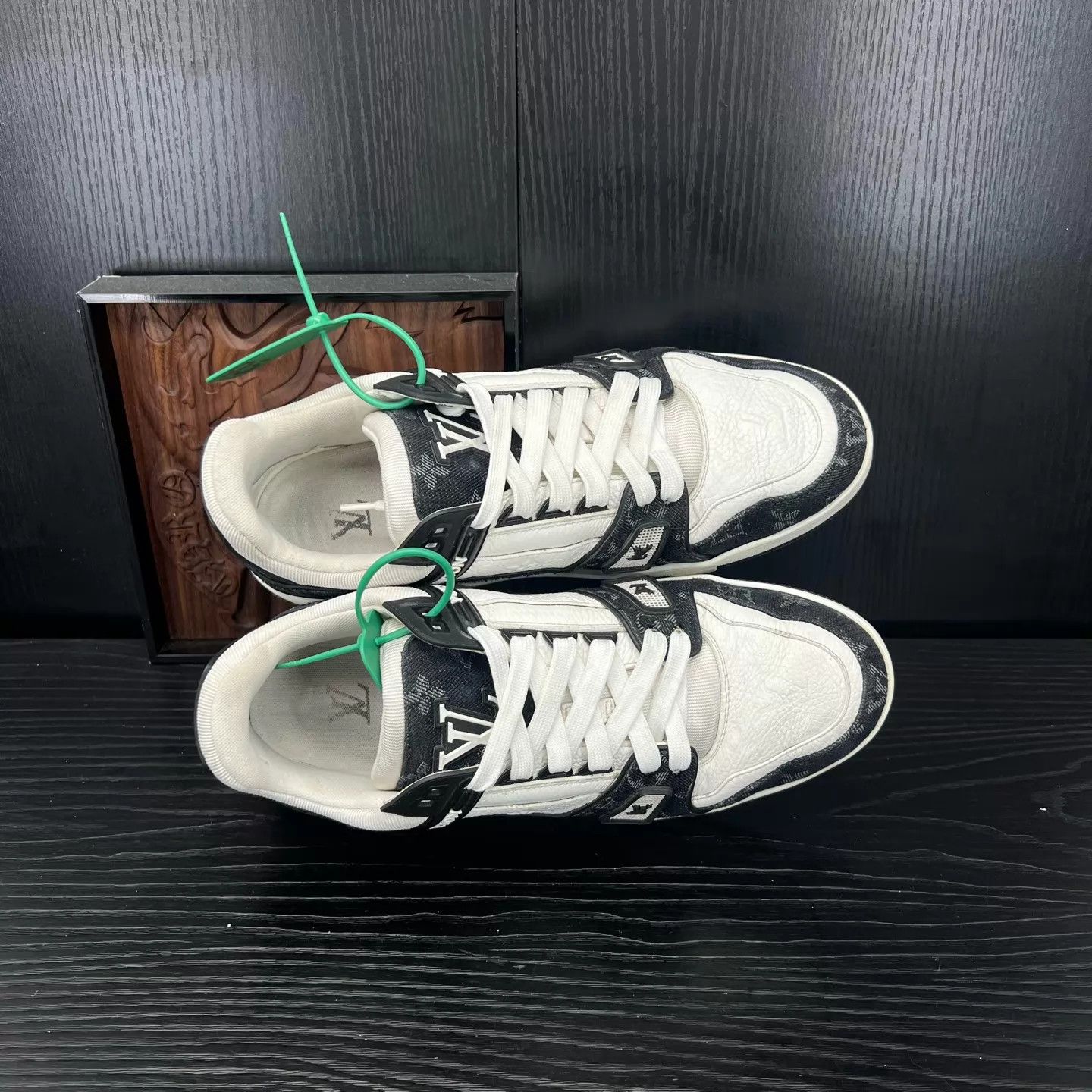 Louis Vuitton LV Trainer Black White Denim 42.5 Size US 9.5 / EU 42-43 - 7 Thumbnail