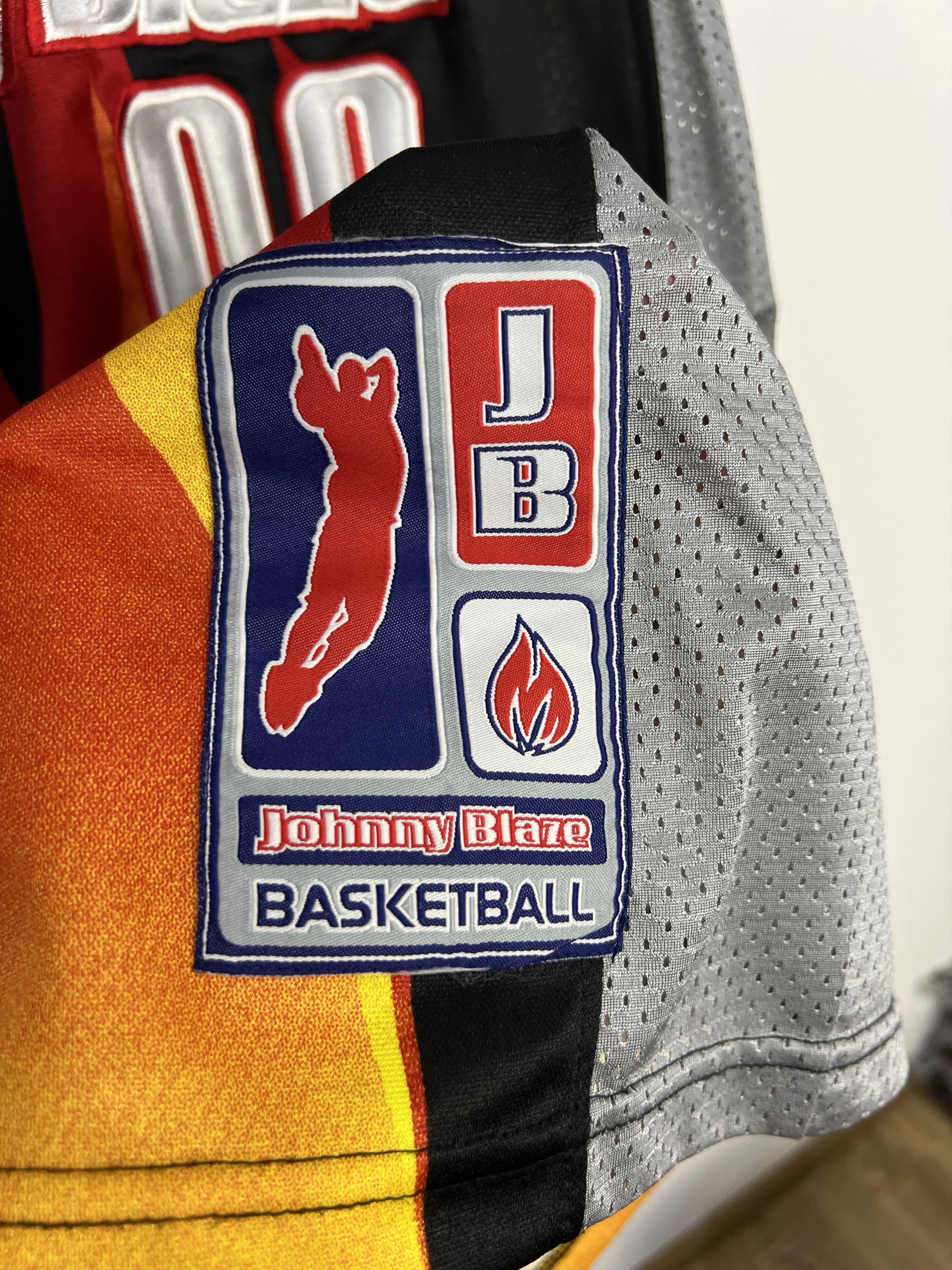Vintage Vintage Johnny Blaze Embroidered Basketball Logo Jersey Burn Size US M / EU 48-50 / 2 - 4 Thumbnail