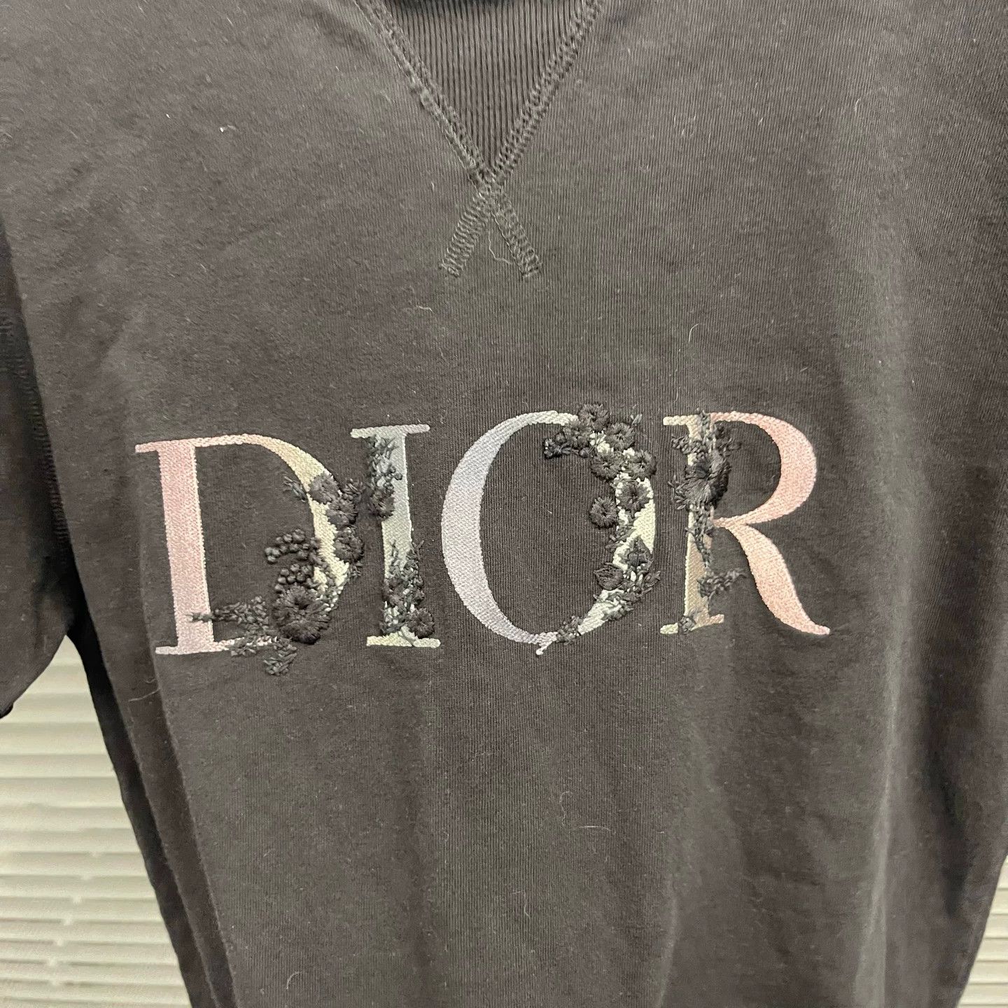 Dior Dior Floral Embroidered Letter SS M 99 New Tagless Size US M / EU 48-50 / 2 - 4 Thumbnail