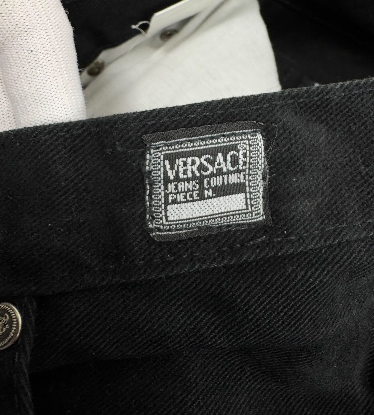 Versace Jeans Couture × Vintage Versace Jeans Couture Vintage Denim Jeans 1990s size 30 Size 30" / US 8 / IT 44 - 17 Thumbnail