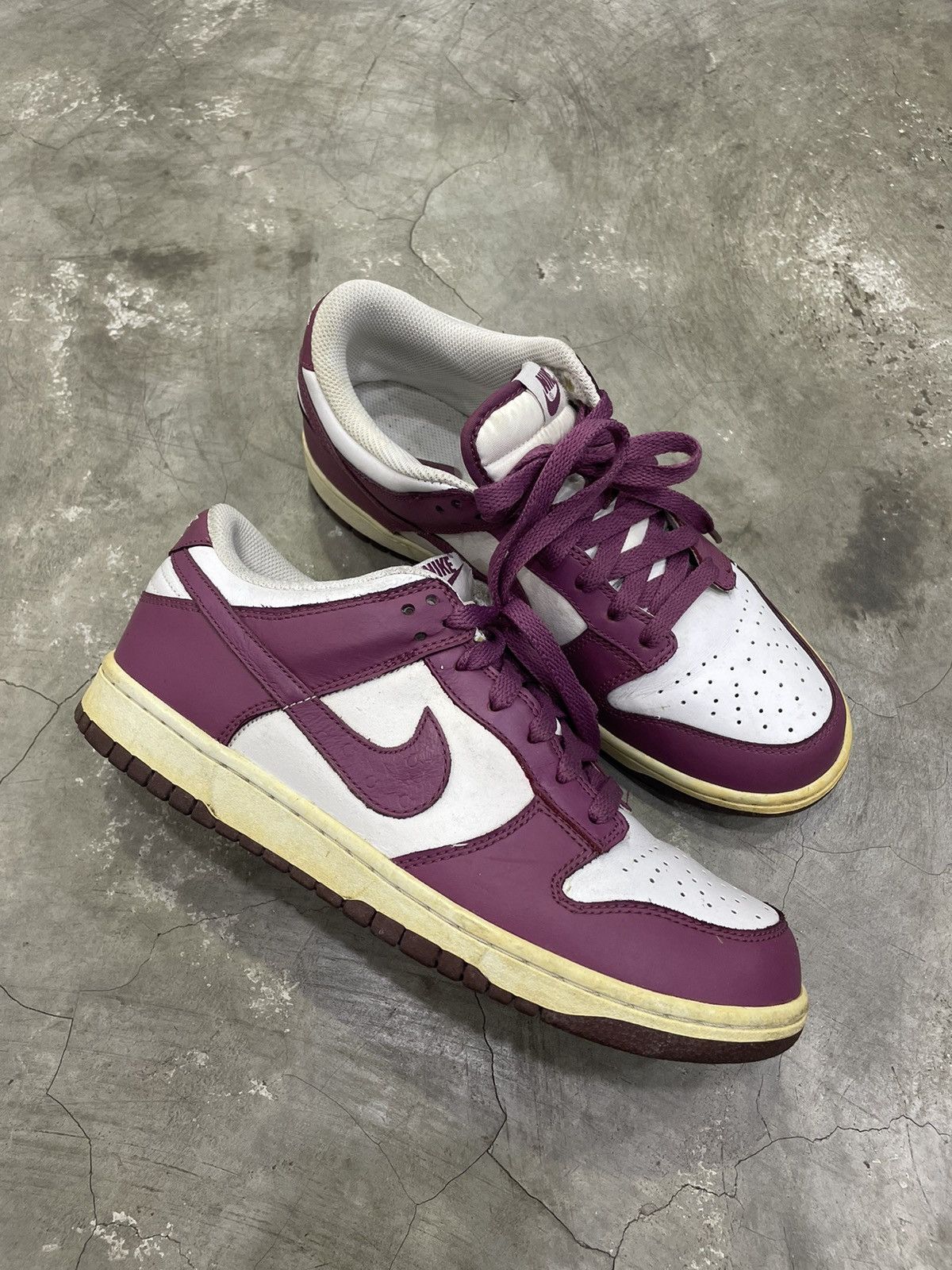 Nike Nike Dunk Low Ostrich Pack Myth 2010 years vintage burgundy Size US 9 / EU 42 - 3 Thumbnail