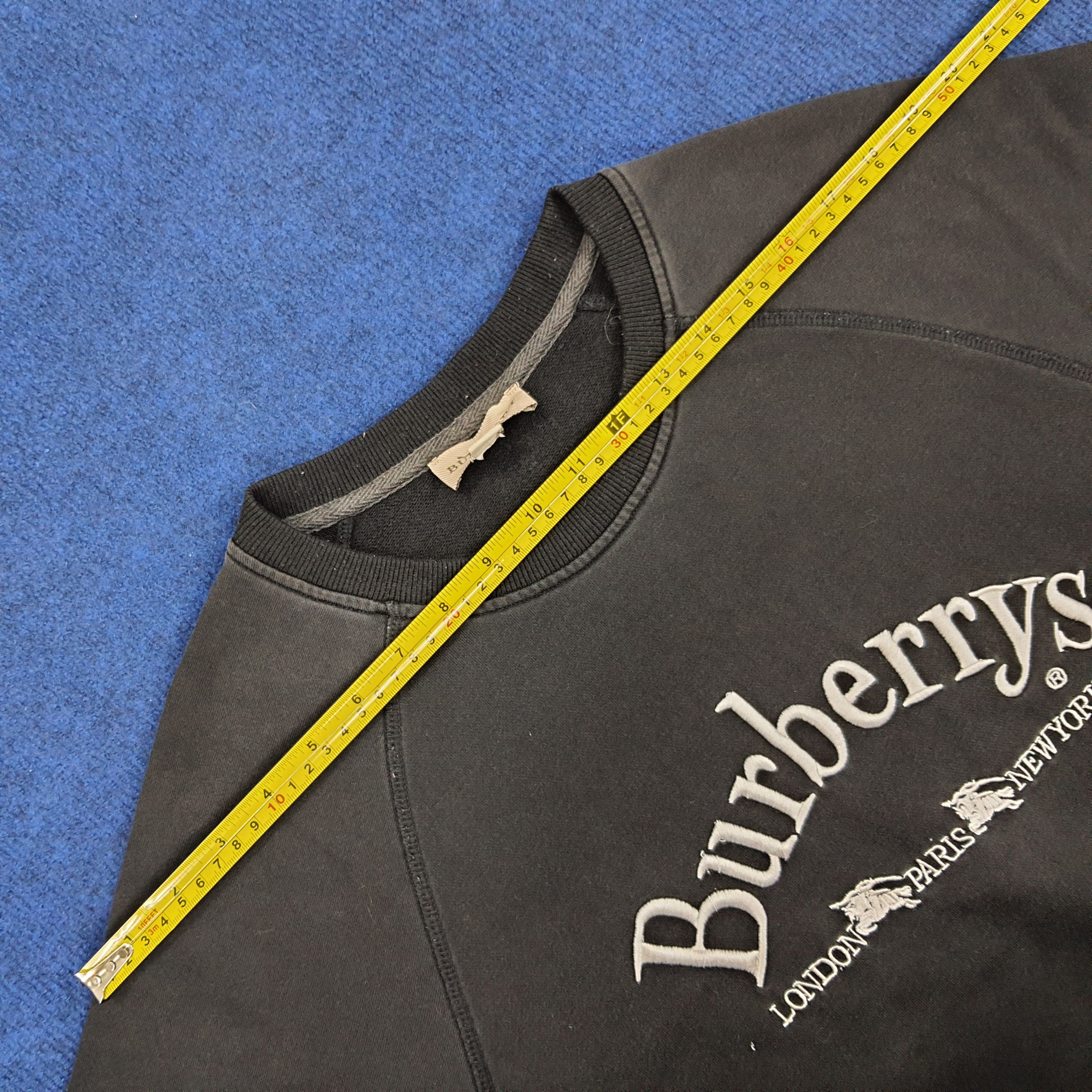 Burberry × Vintage Vintage Burberry London Paris New York Embroidery Sweatshirt Size US S / EU 44-46 / 1 - 8 Thumbnail