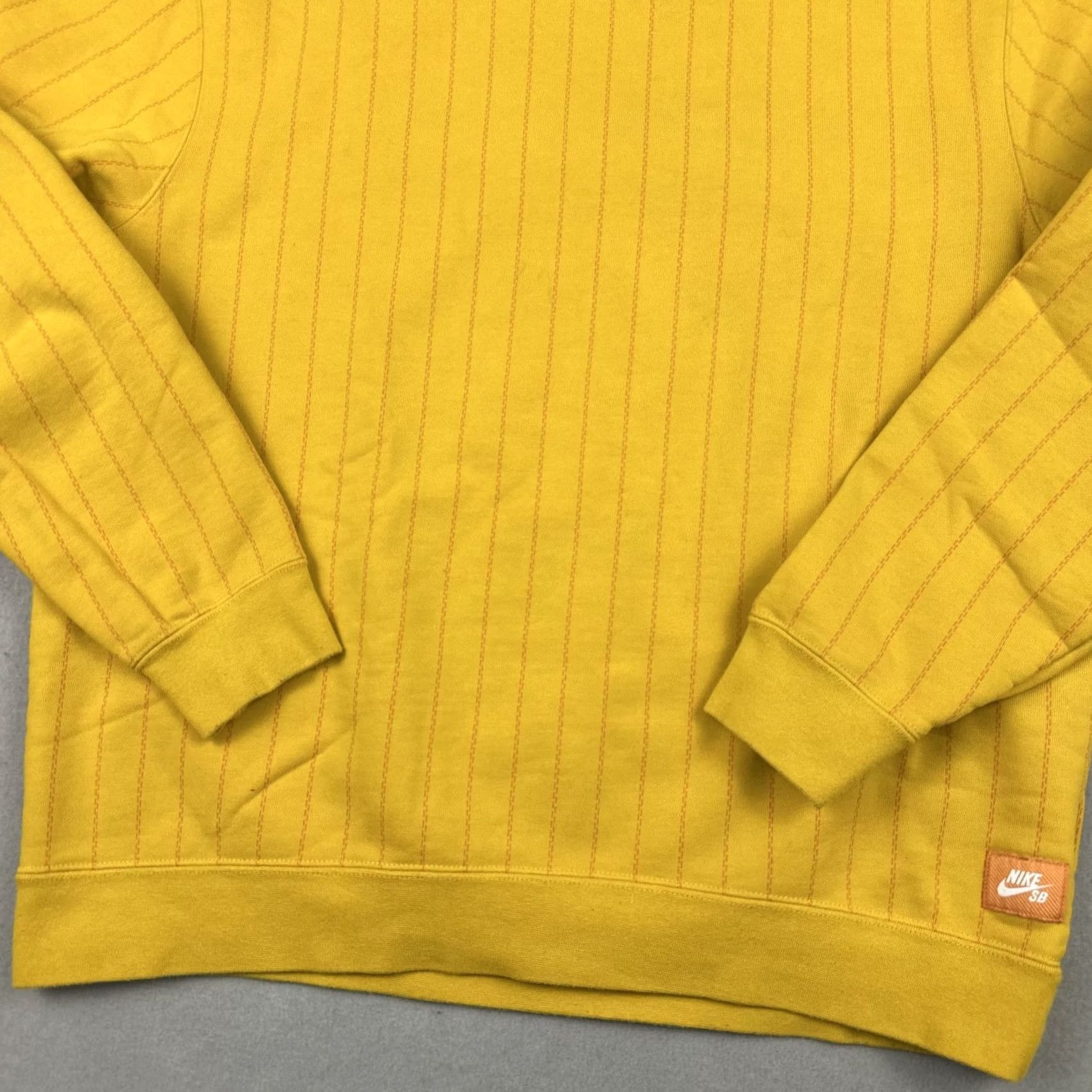 Nike Nike SB Sweatshirt Men L Yellow Stripe Crew Pullover Swoosh Logo Graphic Print Skateboarding Pullover — Regular Fit, Cotton Fleece Size US L / EU 52-54 / 3 - 3 Thumbnail