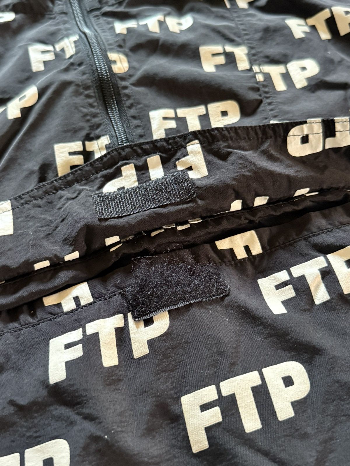 Fuck The Population FTP ALL OVER ANORAK LARGE BLACK Size US L / EU 52-54 / 3 - 3 Thumbnail