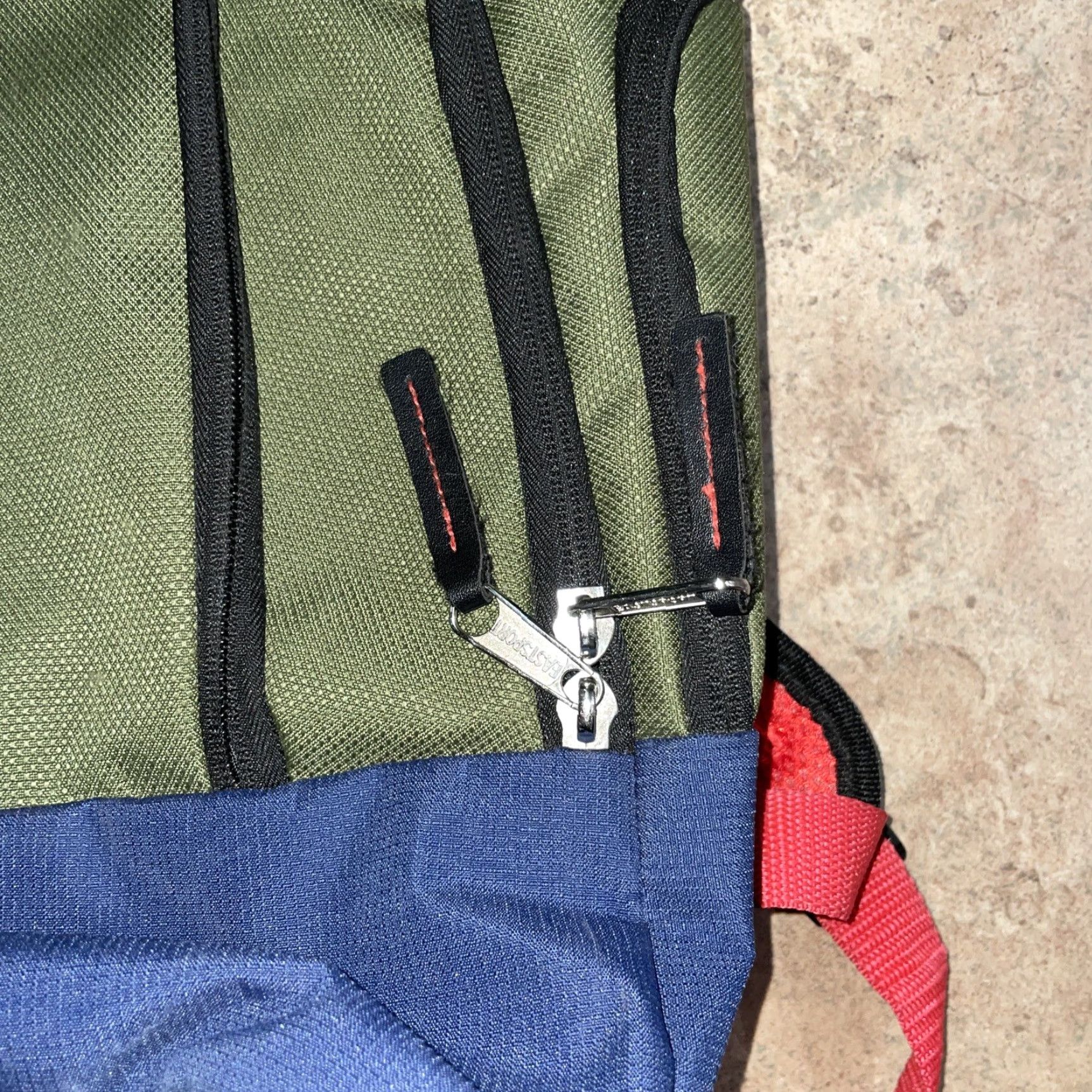 Vintage Eastsport Backpack Green 5 Pocket Nylon Army Mens Backpack Size ONE SIZE - 3 Thumbnail