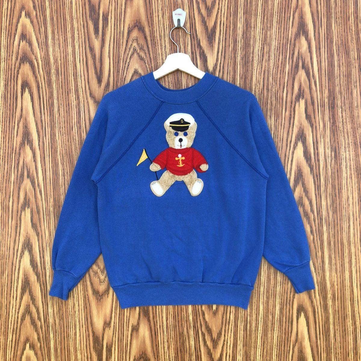 Vintage Vintage Captain Bear Pullover Sweatshirt Size M / US 6-8 / IT 42-44 - 1 Thumbnail