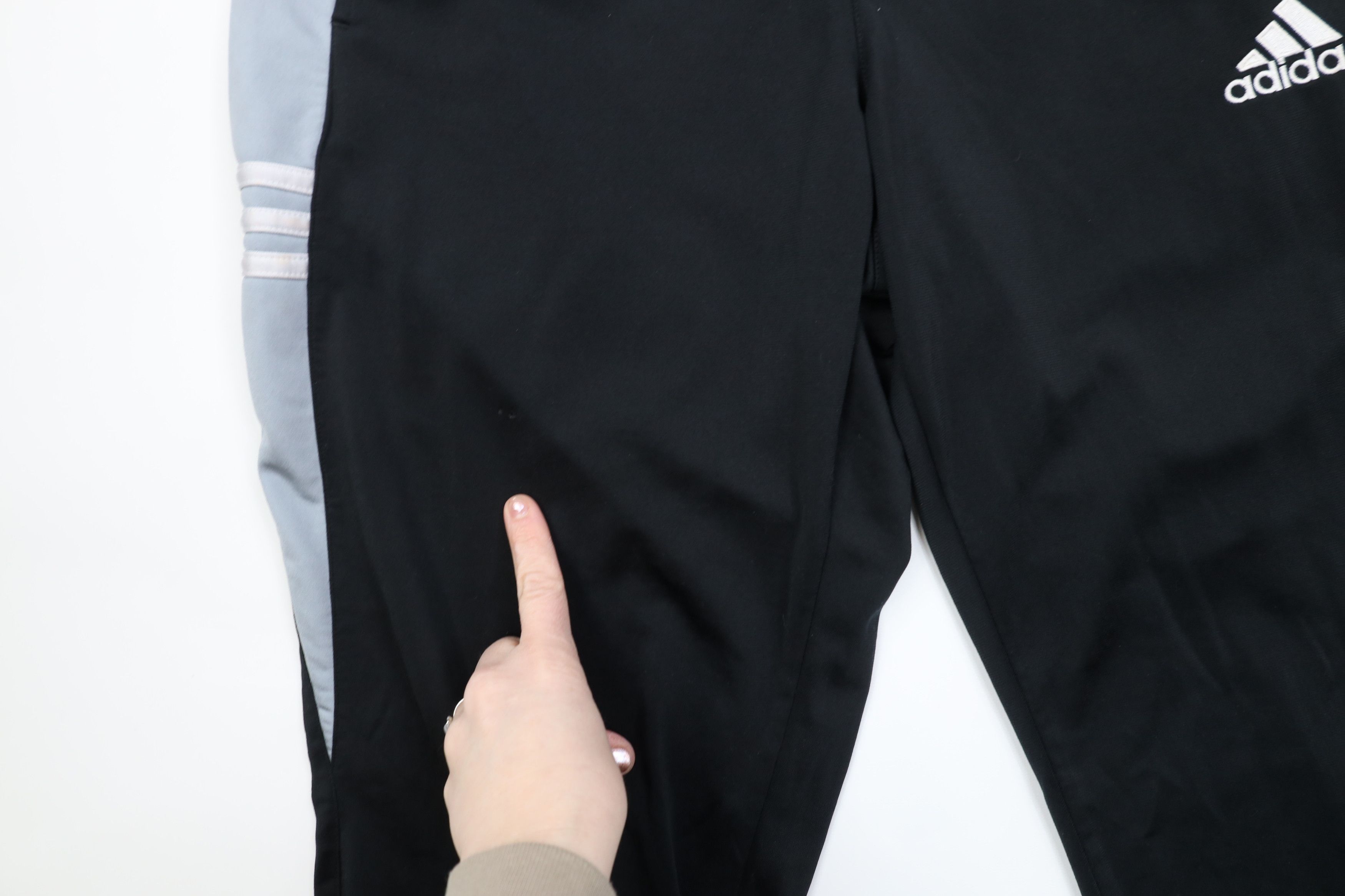 Adidas Vintage Y2K Adidas Spell Out Striped Wide Leg Pants Black Size US 34 / EU 50 - 5 Thumbnail