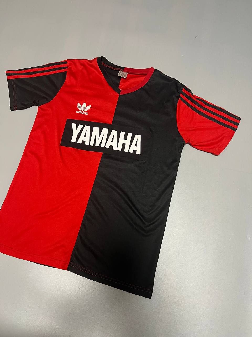 Vintage Vintage Retro Newells Old Boys Soccer Jersey Maradona 1993S Size US S / EU 44-46 / 1 - 5 Thumbnail