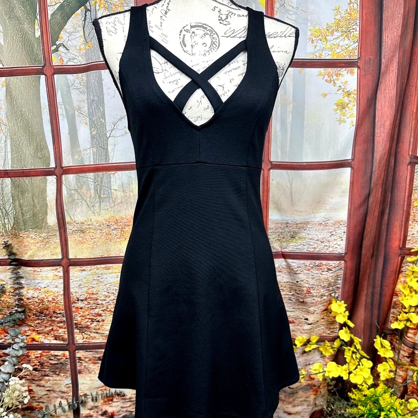 Free People Free People Elizabeth Criss Cross Mini Dress Black Size XS Size XS / US 0-2 / IT 36-38 - 5 Thumbnail