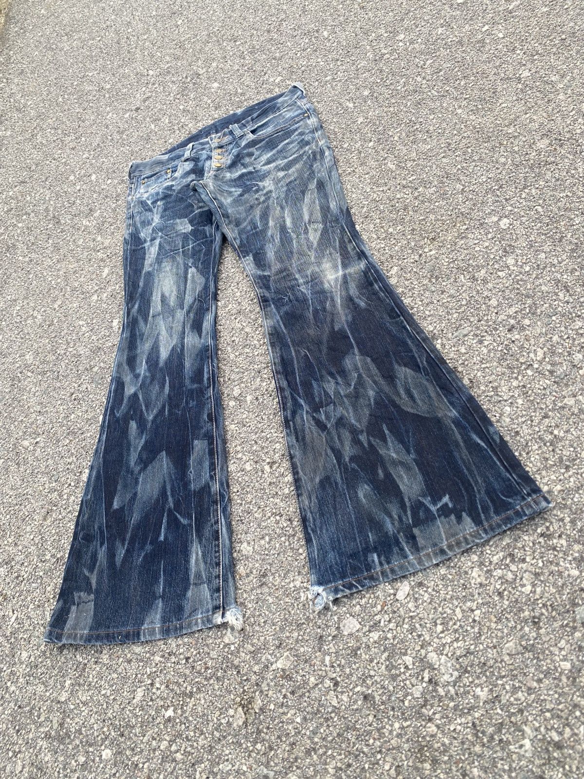 Tornado Mart Rare SAMPLE Tornado Mart Flare Diamond Cut Acid Wash Size US 33 - 4 Thumbnail